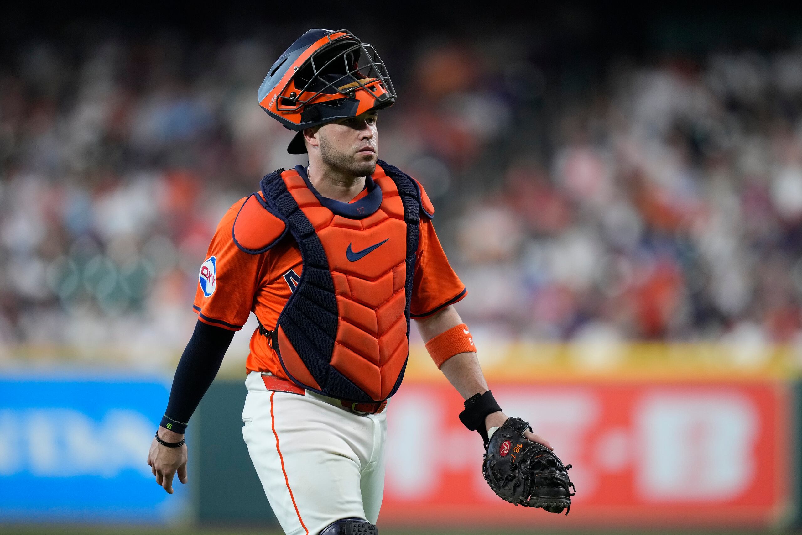 Víctor Caratini en un juego de la temporada 2025 de MLB con los Astros de Houston.