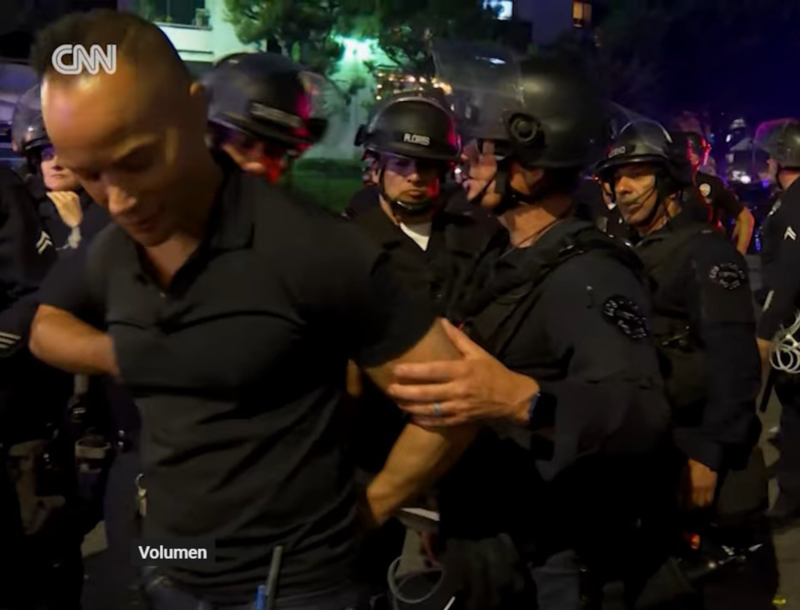 Carroll afirmó que los miembros de la prensa asumen algunos riesgos y que este era bajo en esa escala de riesgos.