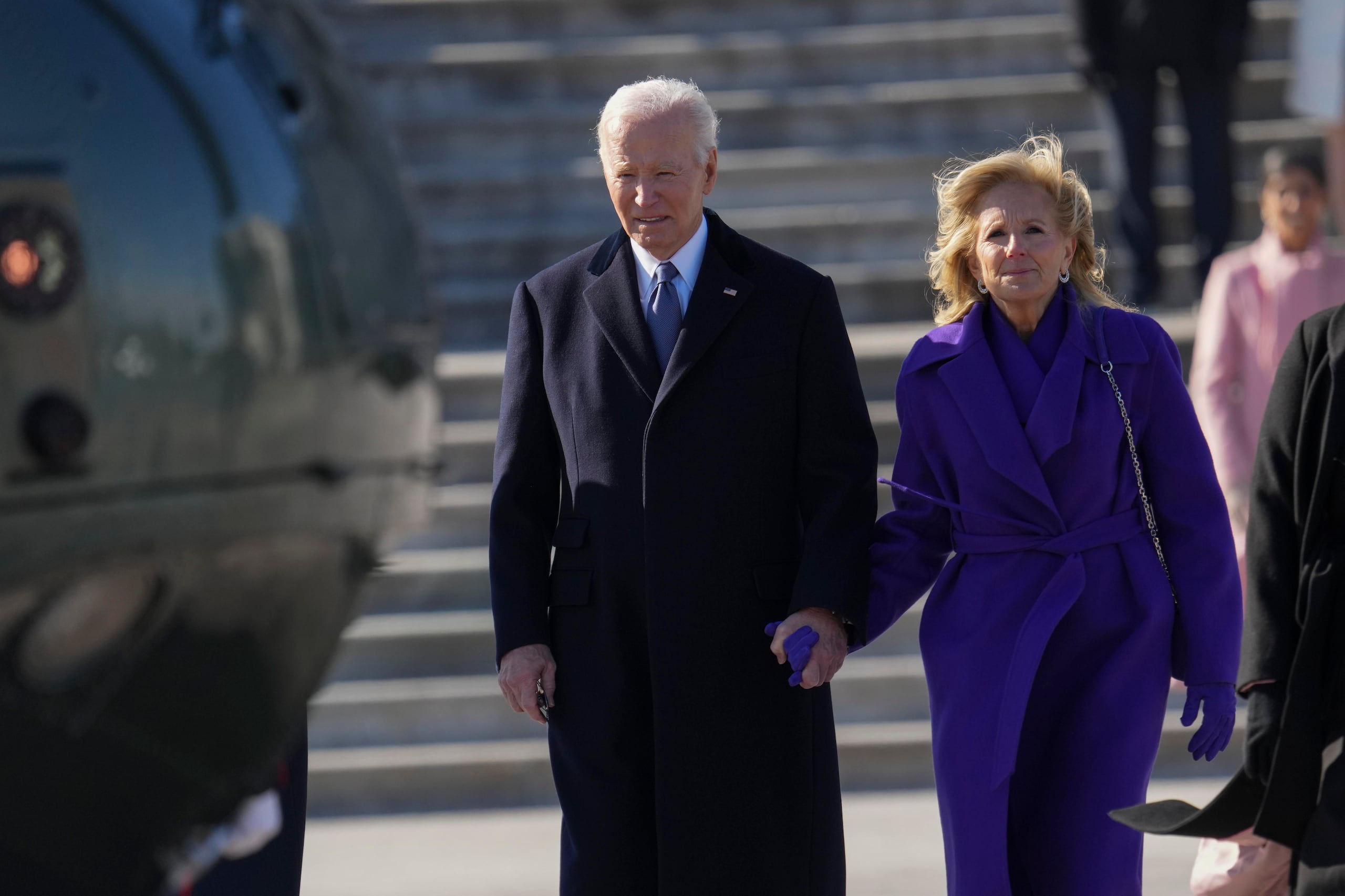 En febrero de 2023, a Biden se le removió una lesión cutánea de su pecho que era un carcinoma de células basales, una forma común de cáncer de piel.