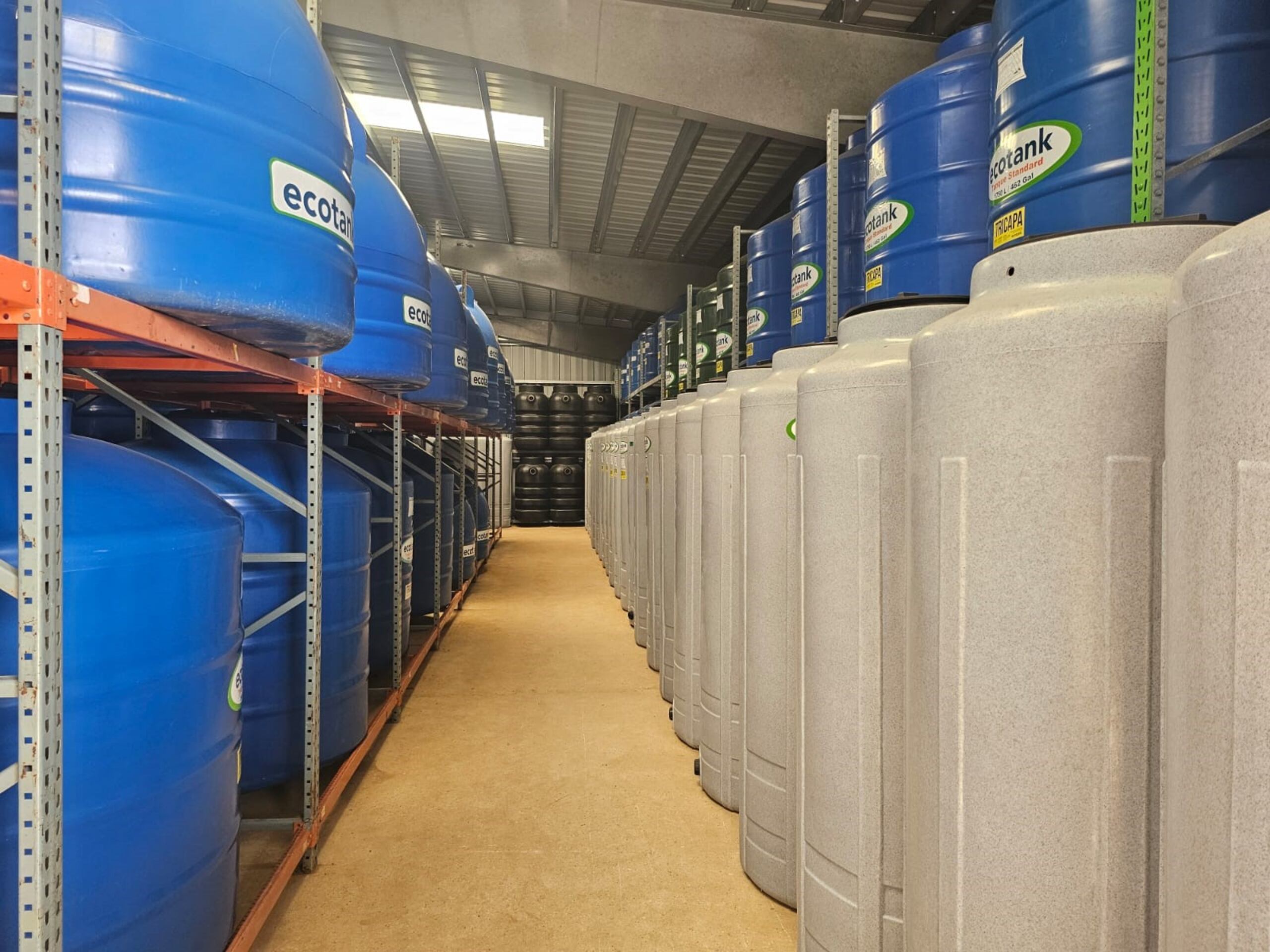 Doctor Aqua es representante directo, tanto a nivel local como internacional, de un amplio inventario de productos y equipos de la más alta calidad, tales como tanques, cisternas, sistemas de bombeo, presurización y sistemas de filtración, entre otros.