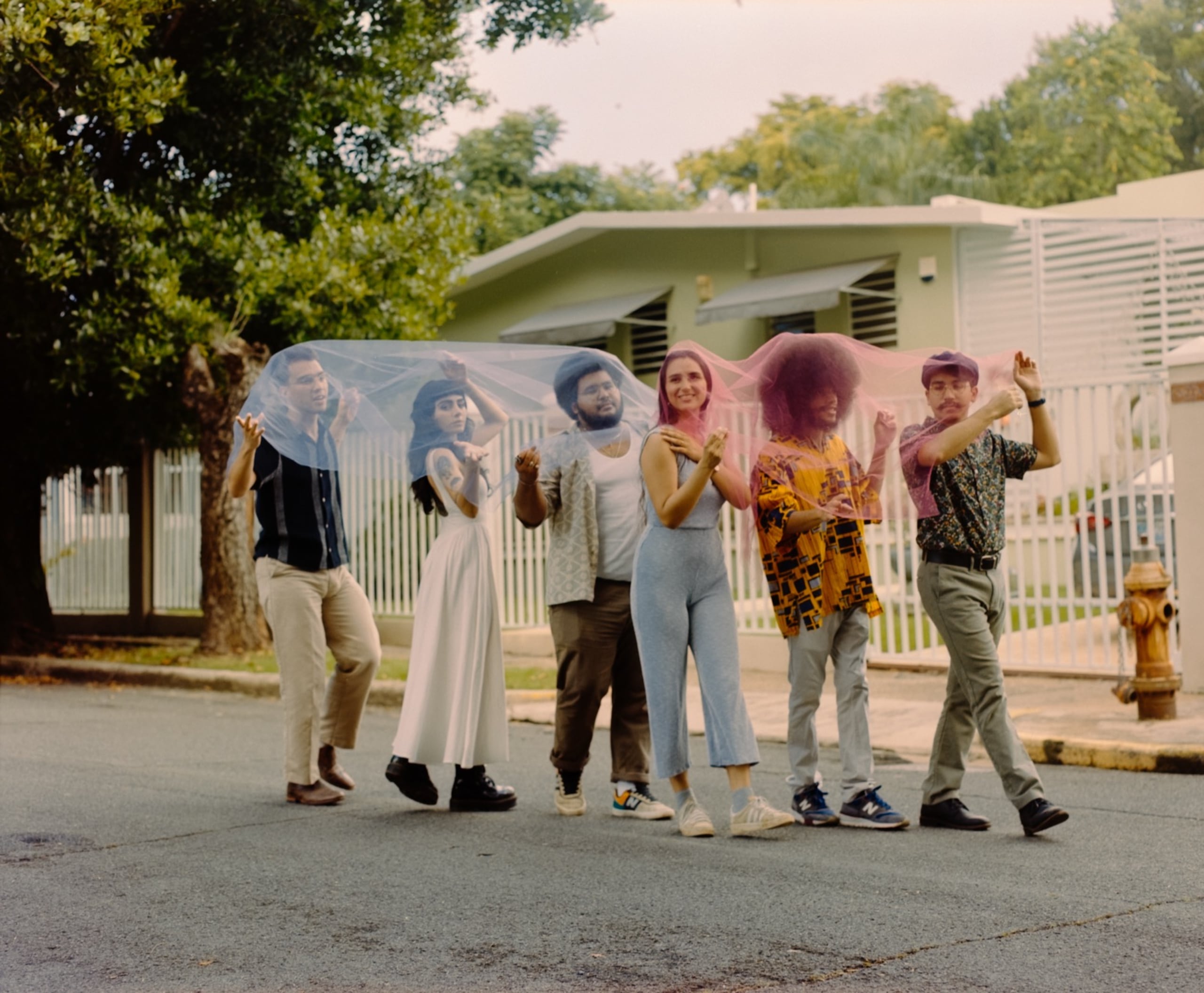 Los Olmos celebran 10 años en los escenarios con su nuevo espectáculo que contará con la participación de Mima y Eduardo Alegría.