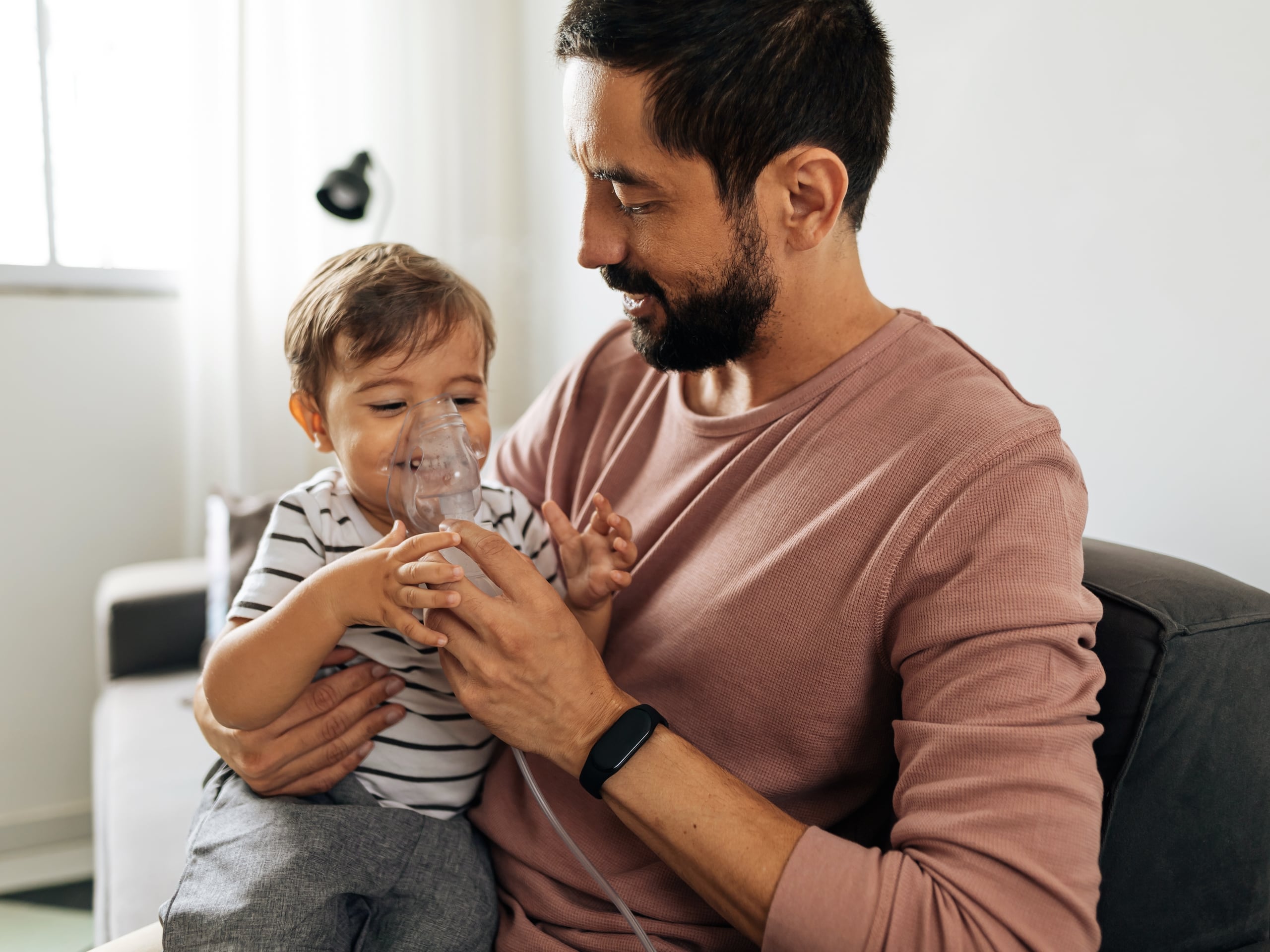 El mayor riesgo de sufrir el virus respiratorio sincitial lo tienen los bebés prematuros y aquellos niños que tengan otras afecciones respiratorias.