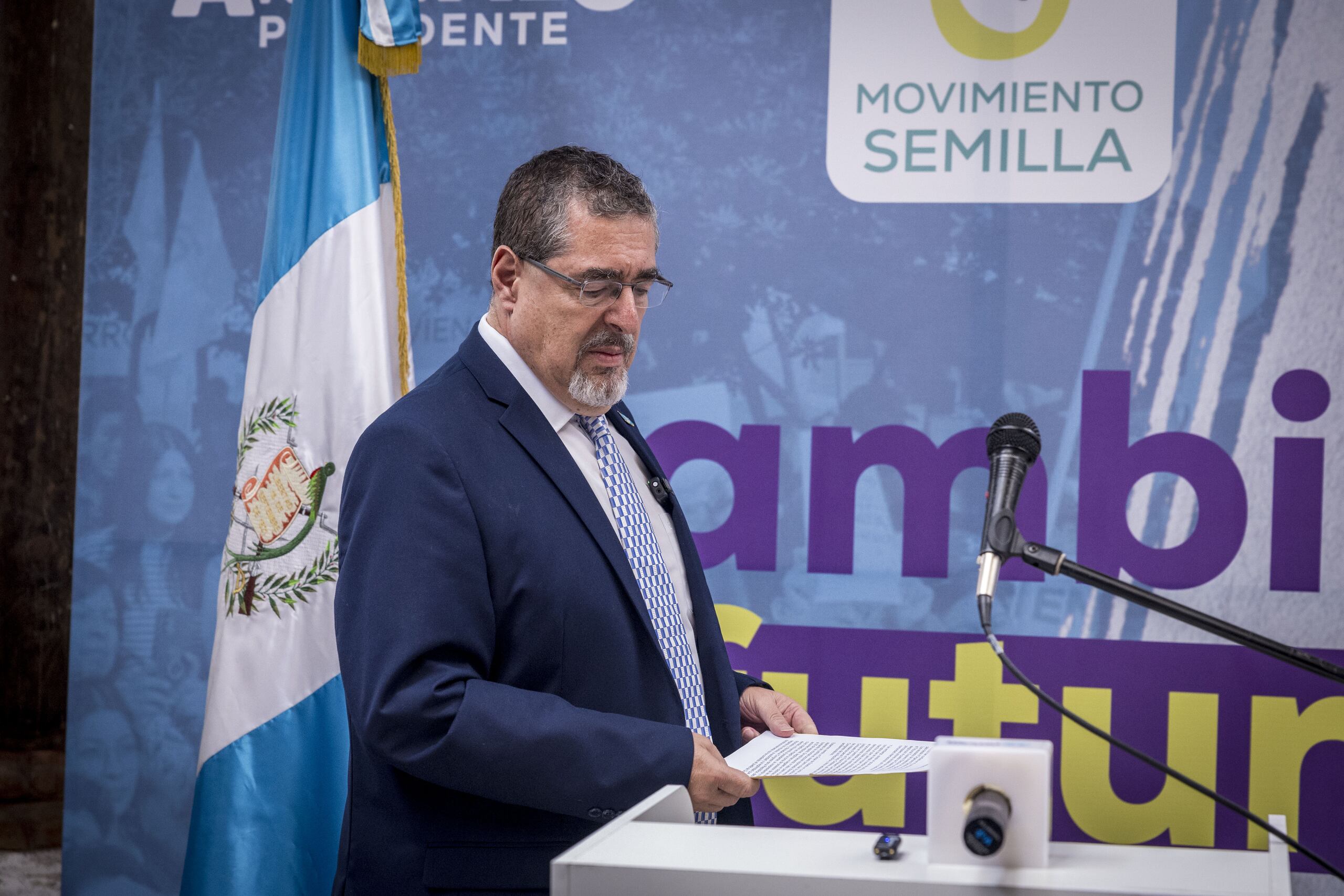 Las expresiones del presidente electo de Guatemala se produjeron durante una rueda de prensa.