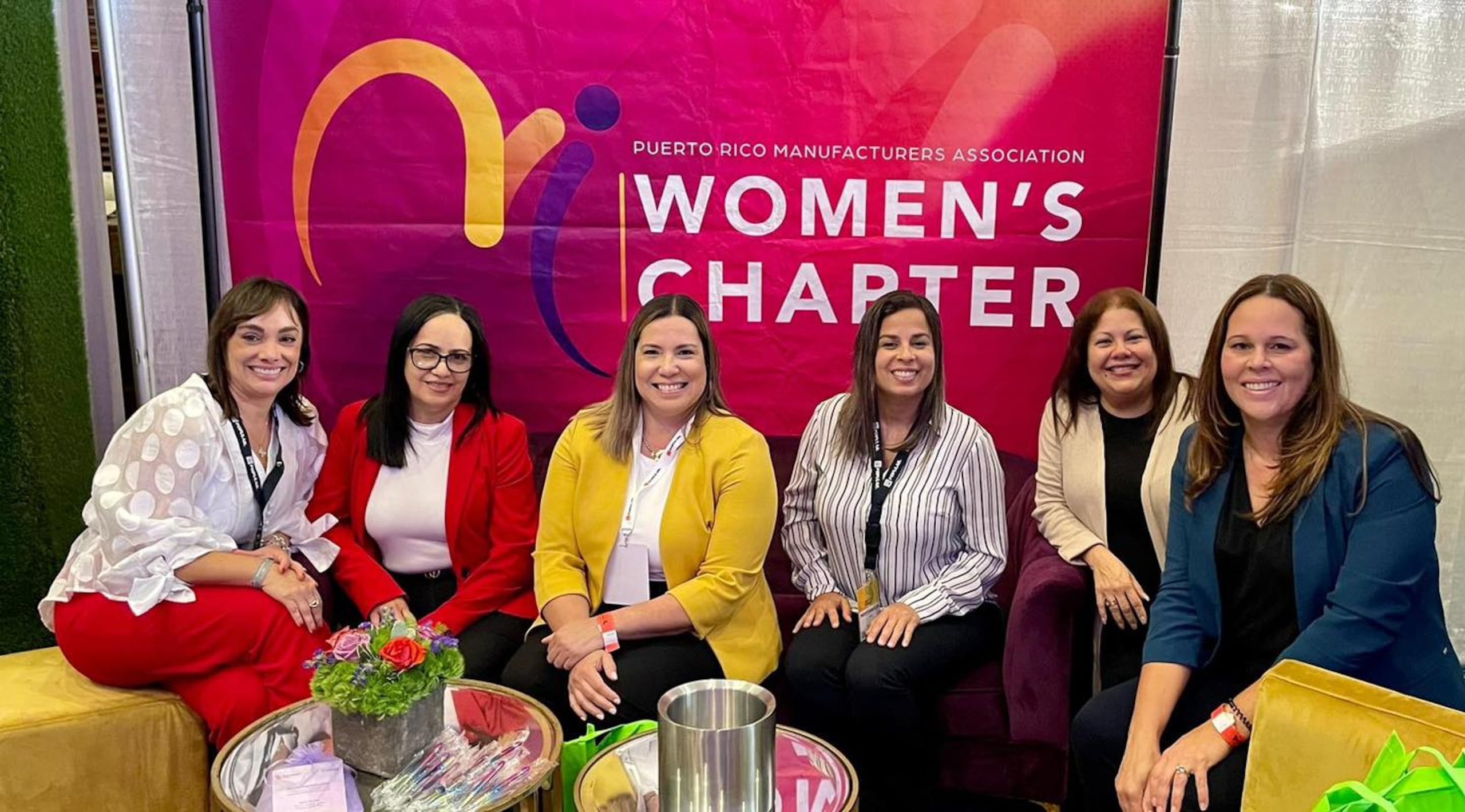 La Cumbre de la Mujer Industrial está dirigida a toda empresaria, profesional y emprendedora, líderes de manufactura y servicios, que tienen el deseo seguir desarrollando su vida profesional.