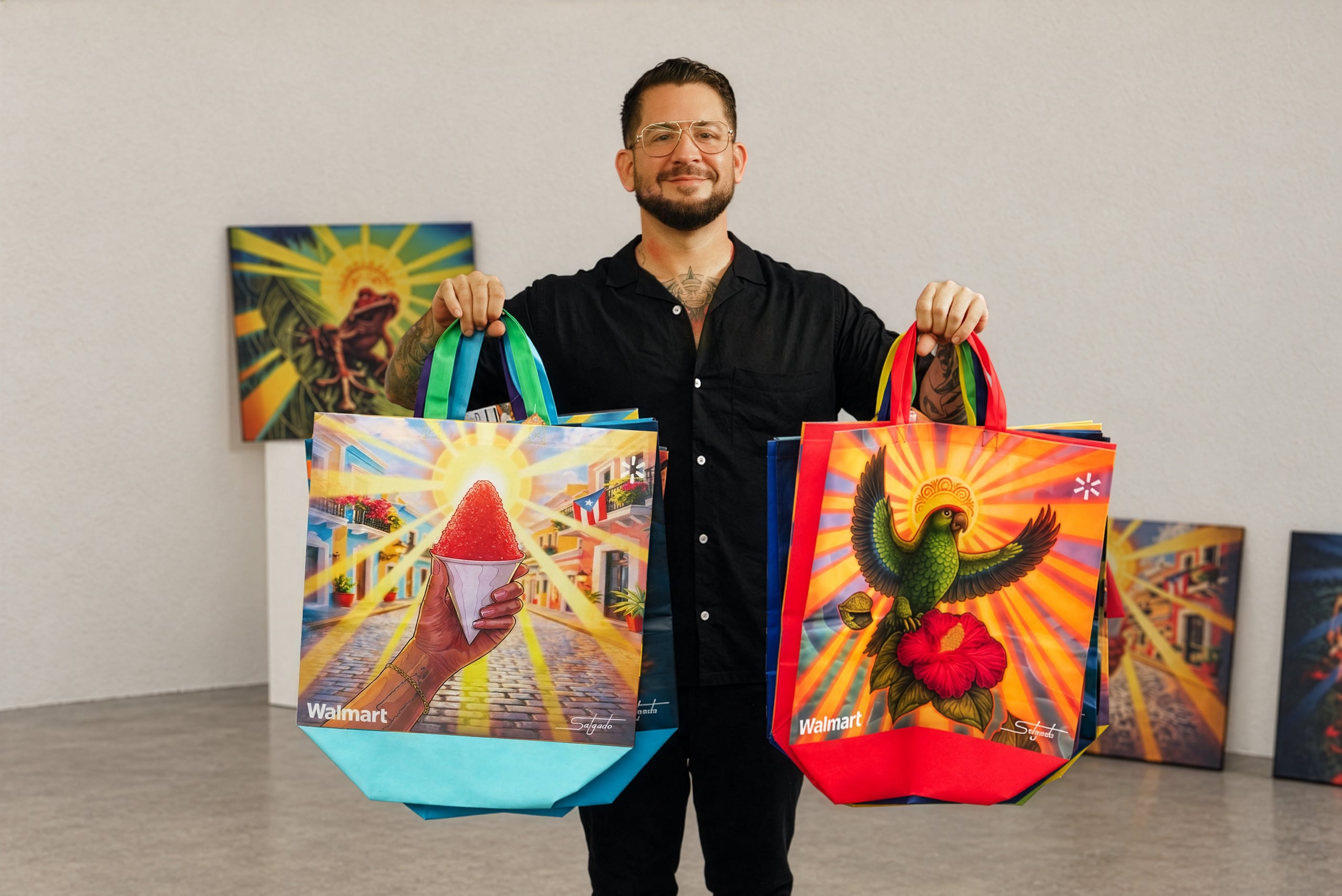 El artista puertorriqueño resalta la cultura nacional y sus símbolos más importantes en la nueva colaboración con la megatienda.