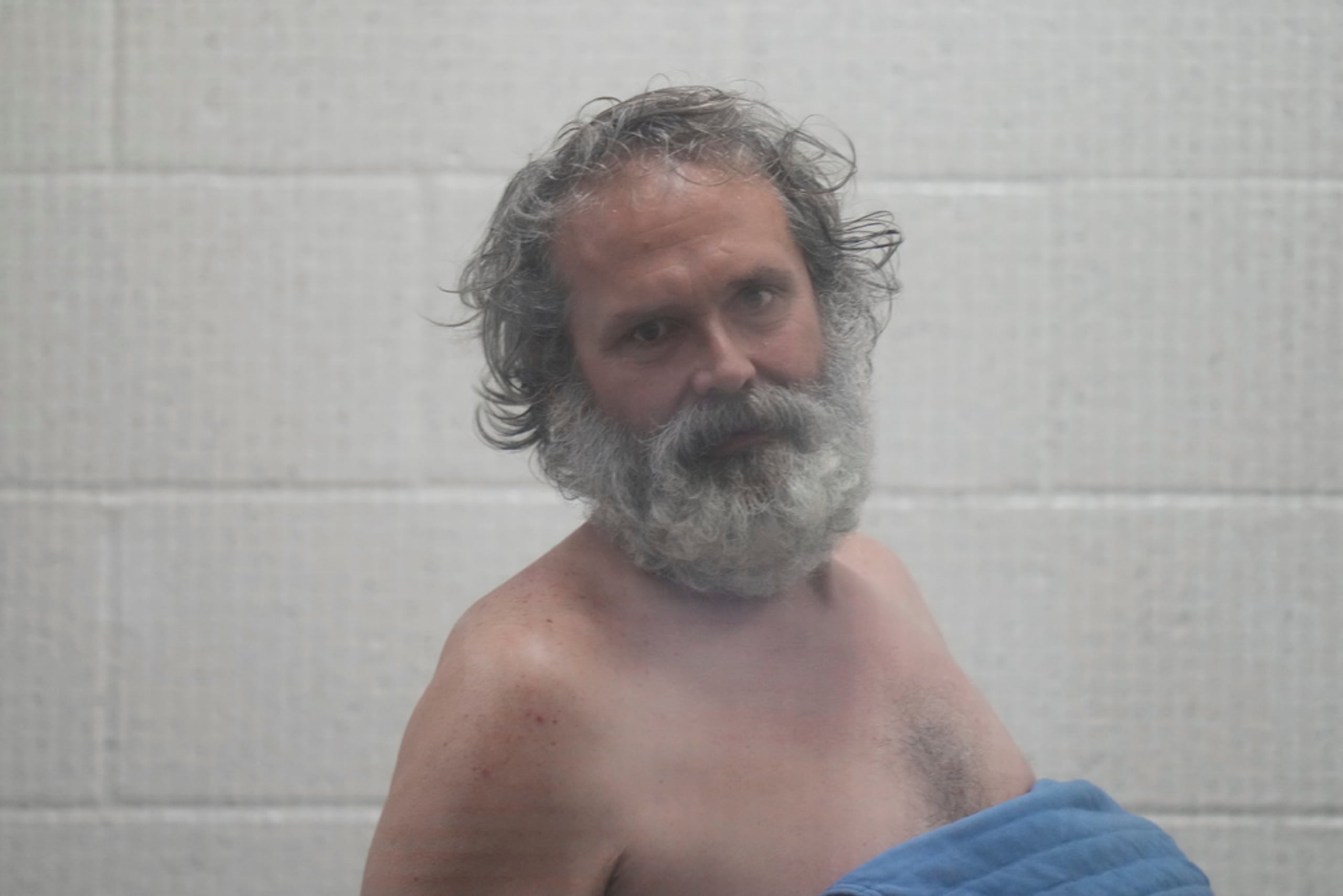 Jimmy Wayne Carwyle comparece durante una lectura de cargos en Los Ángeles, el 8 de mayo de 2025.