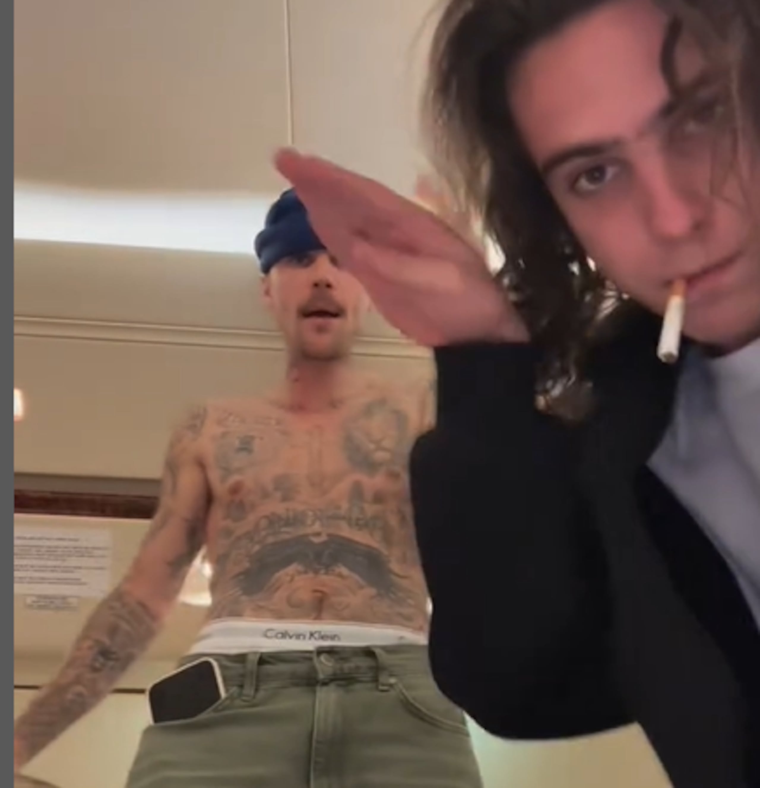 Justin Bieber y un amigo