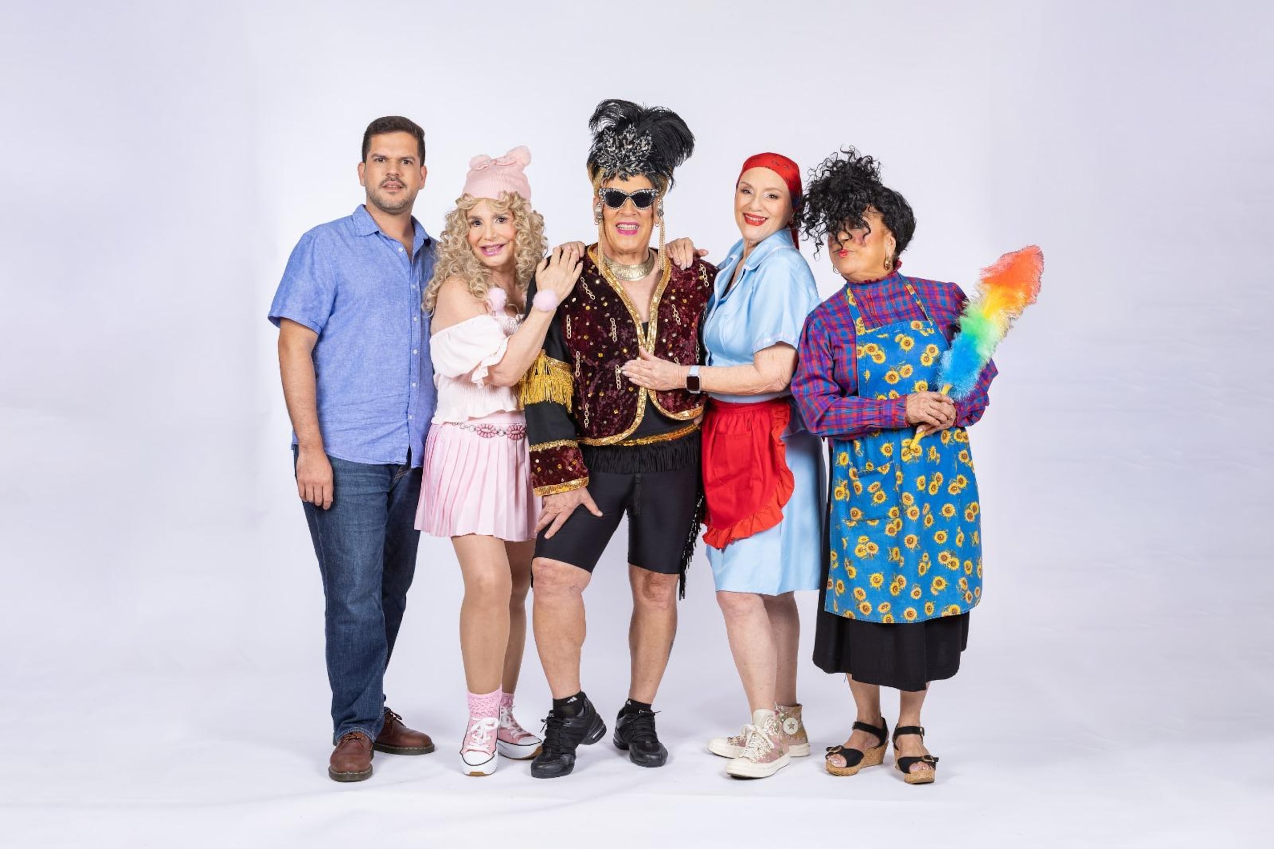 Luis Ponce, Waleska Seda, Víctor Alicea, Yazmín Mejías y Carmen Nydia Velázquez integran el elenco de la obra "El penthouse de Guille"