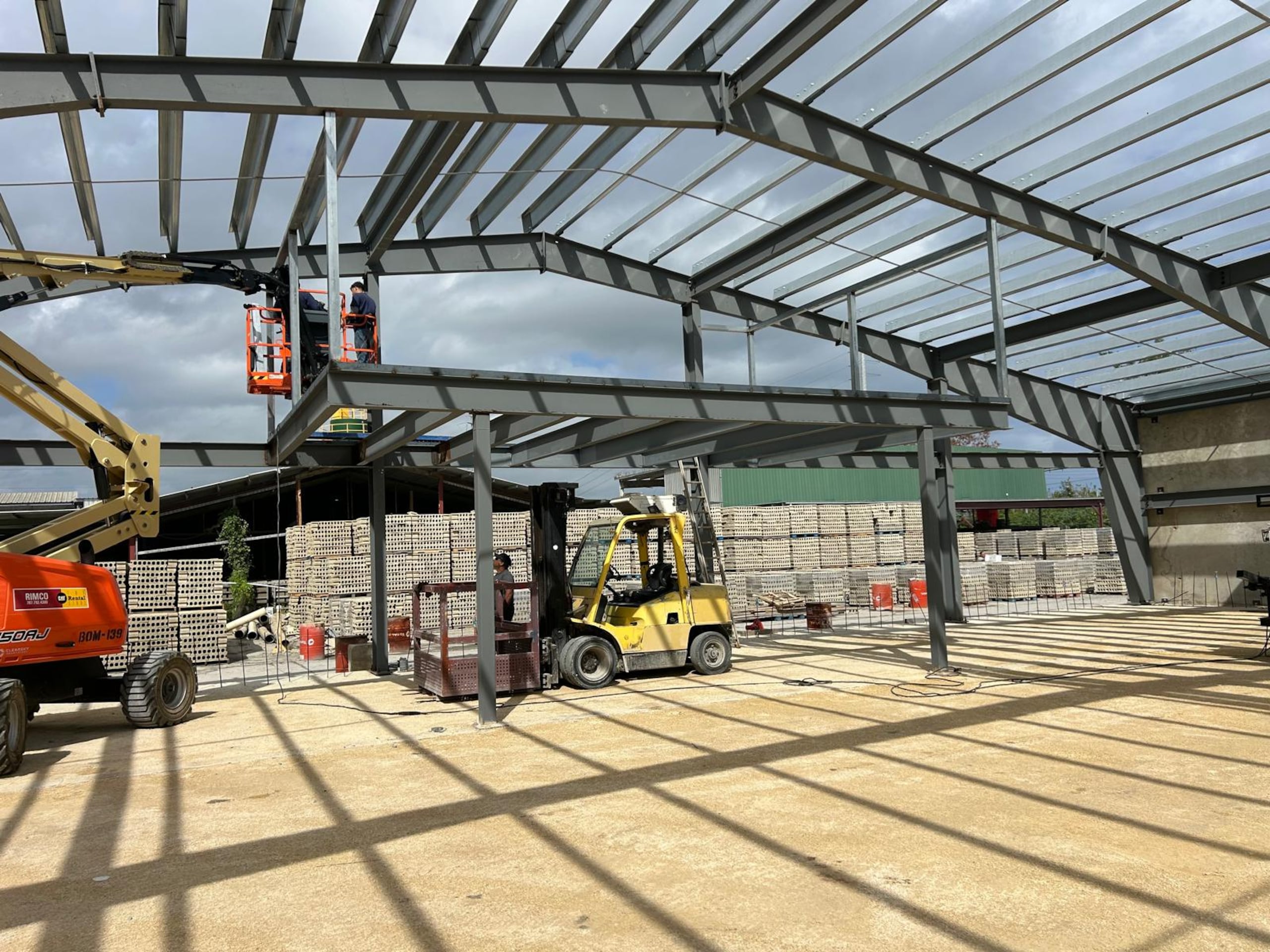 La cooperativa busca consolidarse como una nueva estructura dentro del sector ferretero.