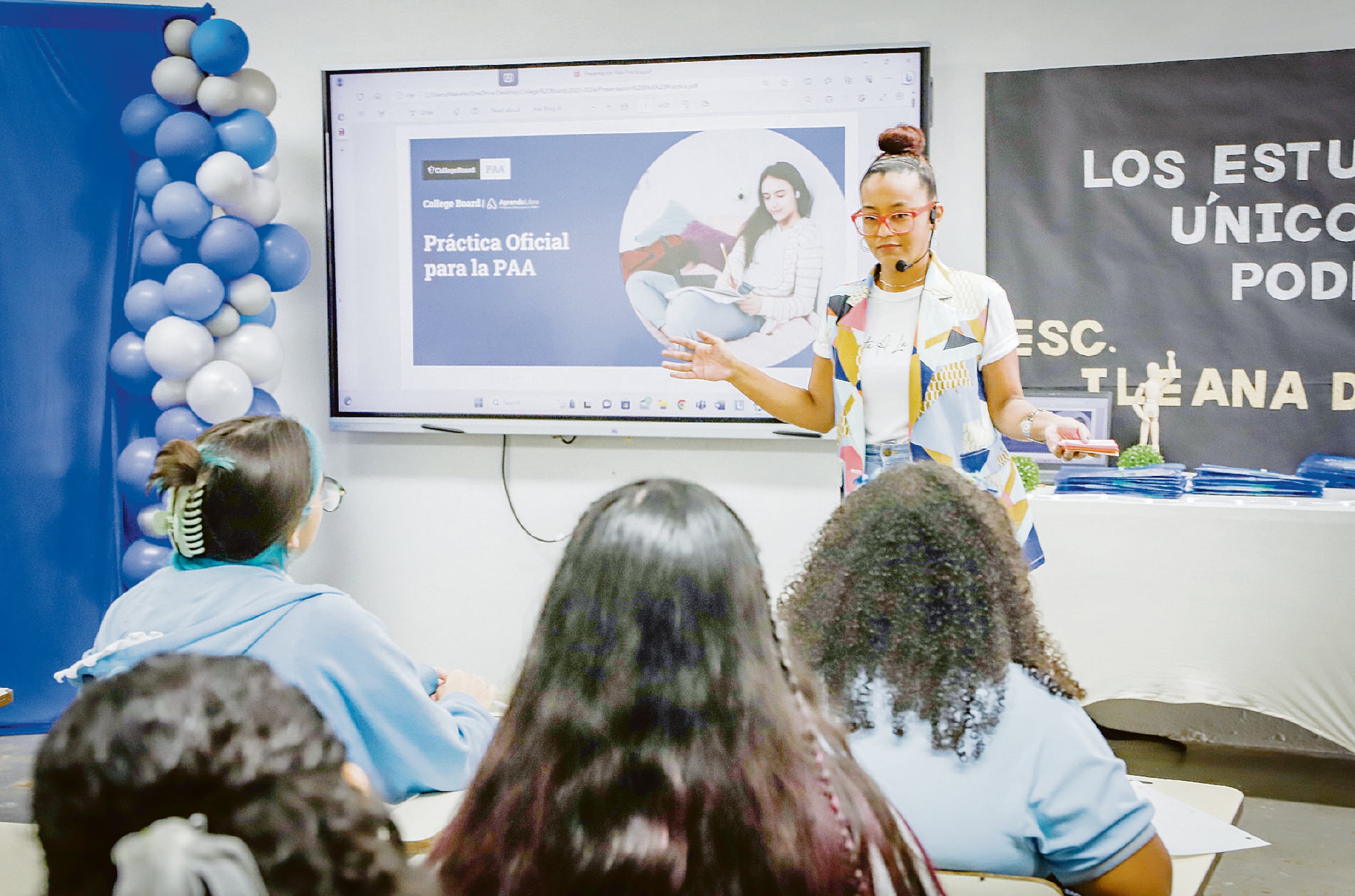 Leiny Porquín es "coach" certificada, mentora de jóvenes y fundadora de la plataforma En Ruta a la Adultez.