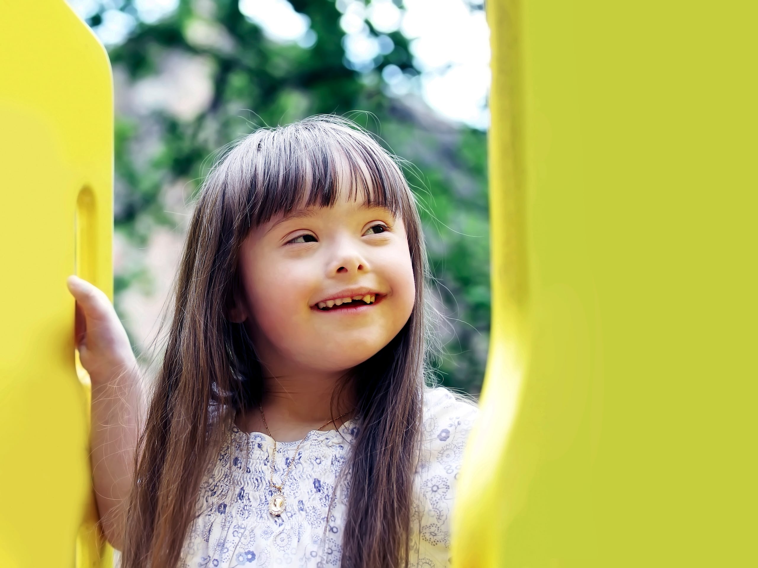 Uno de los mayores desafíos de la población de niños con necesidades especiales es el acceso limitado a dentistas que tenga las instalaciones apropiadas para atender sus necesidades.