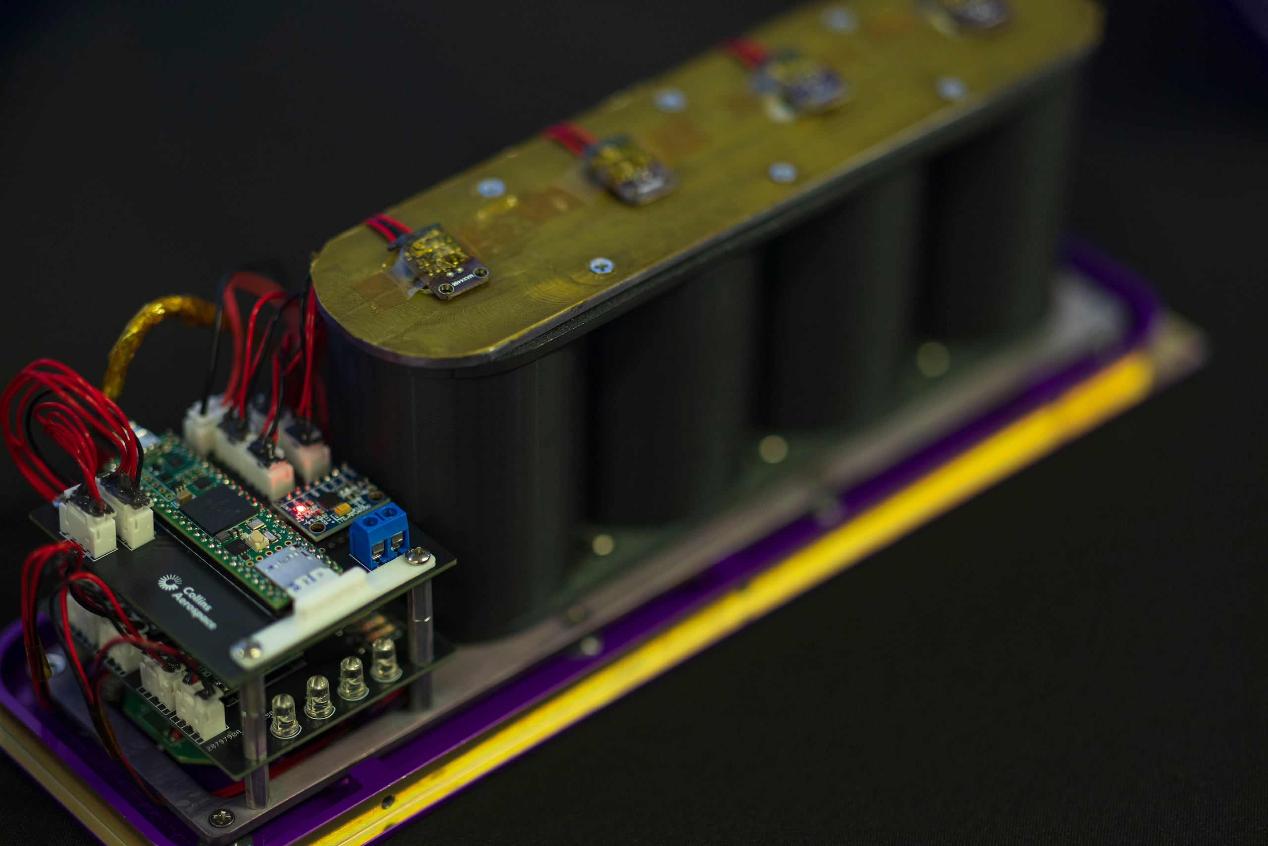El artefacto desarrollado en el el Laboratorio de tecnología e investigación y ciencia de Bayamón, Engine 4, para el proyecto MESSAR, será enviado en enero a la Estación Espacial Internacional y recogerá datos que permitirán mejorar los modelos para monitorear el comportamiento de asteroides y, de ser necesario, evitar su choque con la Tierra.