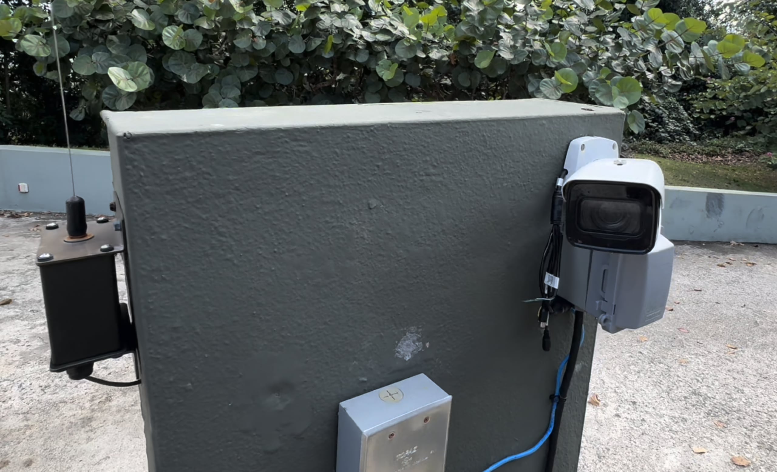 El innovador sistema combina cámaras de alta precisión con un algoritmo de reconocimiento de tablillas fortalecido por AI
