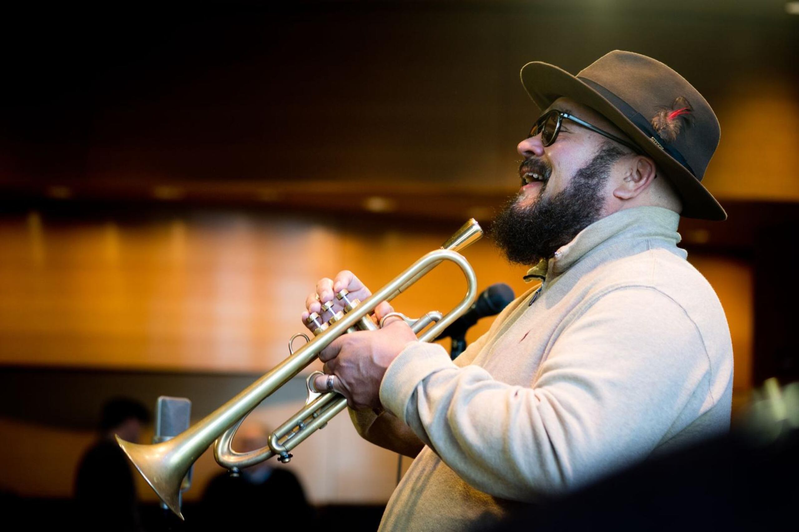 Charlie Sepúlveda llega con su esencia al café teatro del Bellas Artes de Caguas.