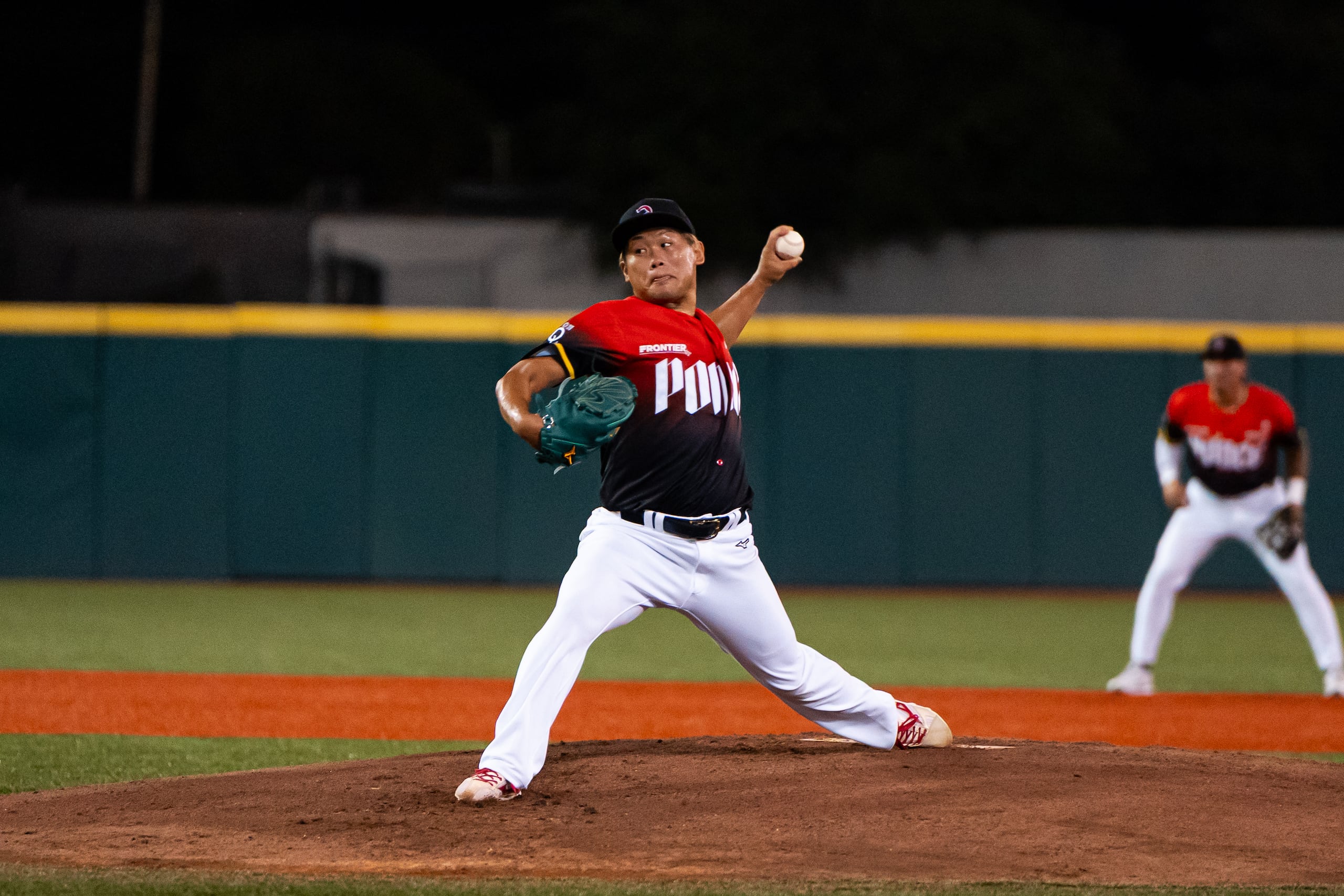 El lanzador de los Leones Kazuto Taguchi.