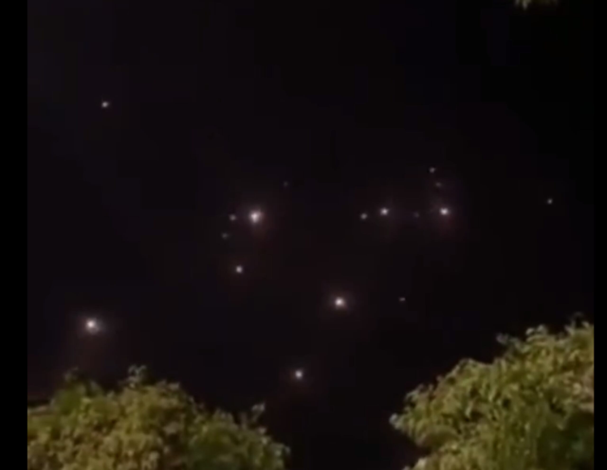 Israel utiliza el domo de hierro para interceptar misiles lanzados por Hamás