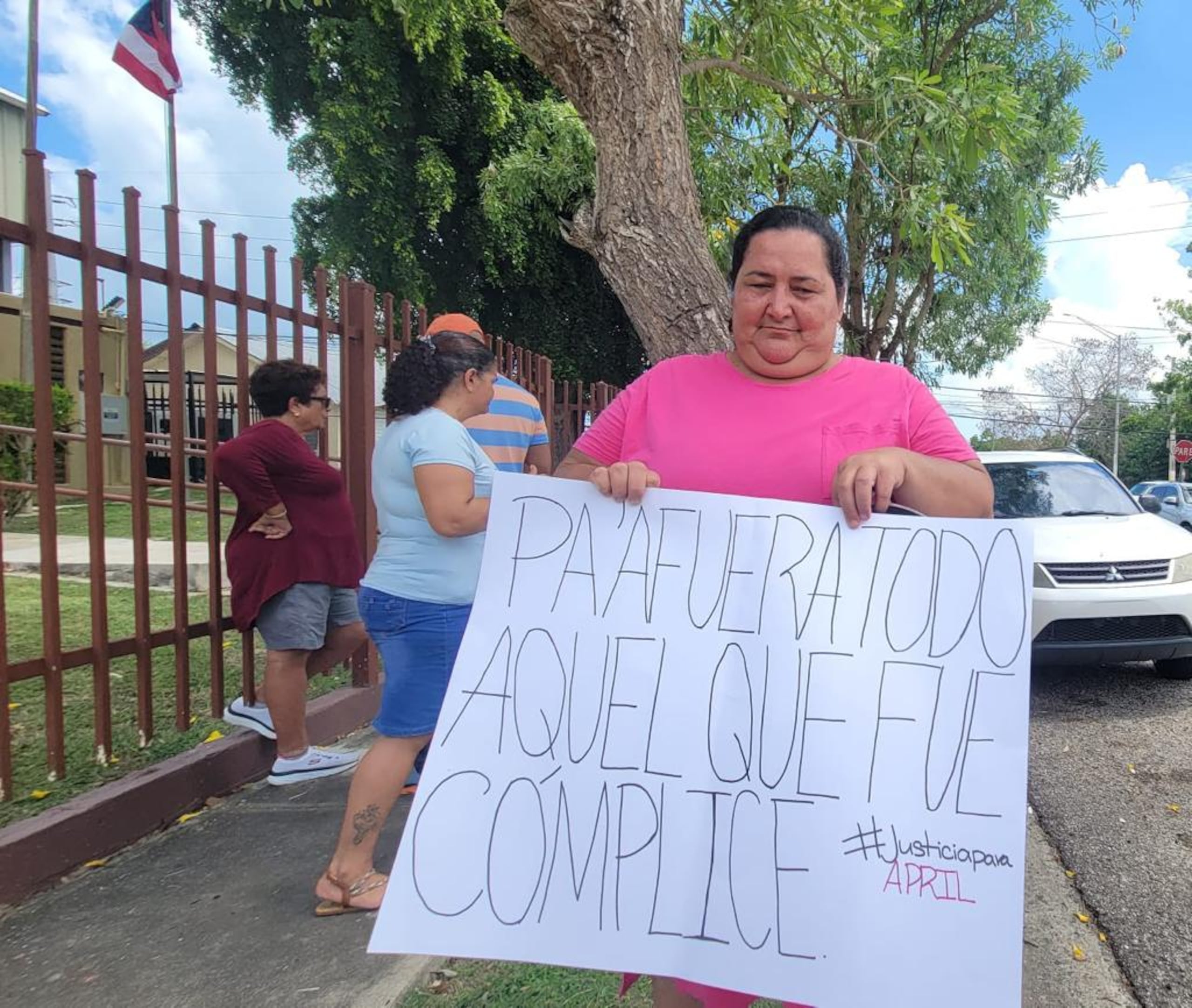 Vecinos se manifestaron para pedir justicia para la niña April Thais.