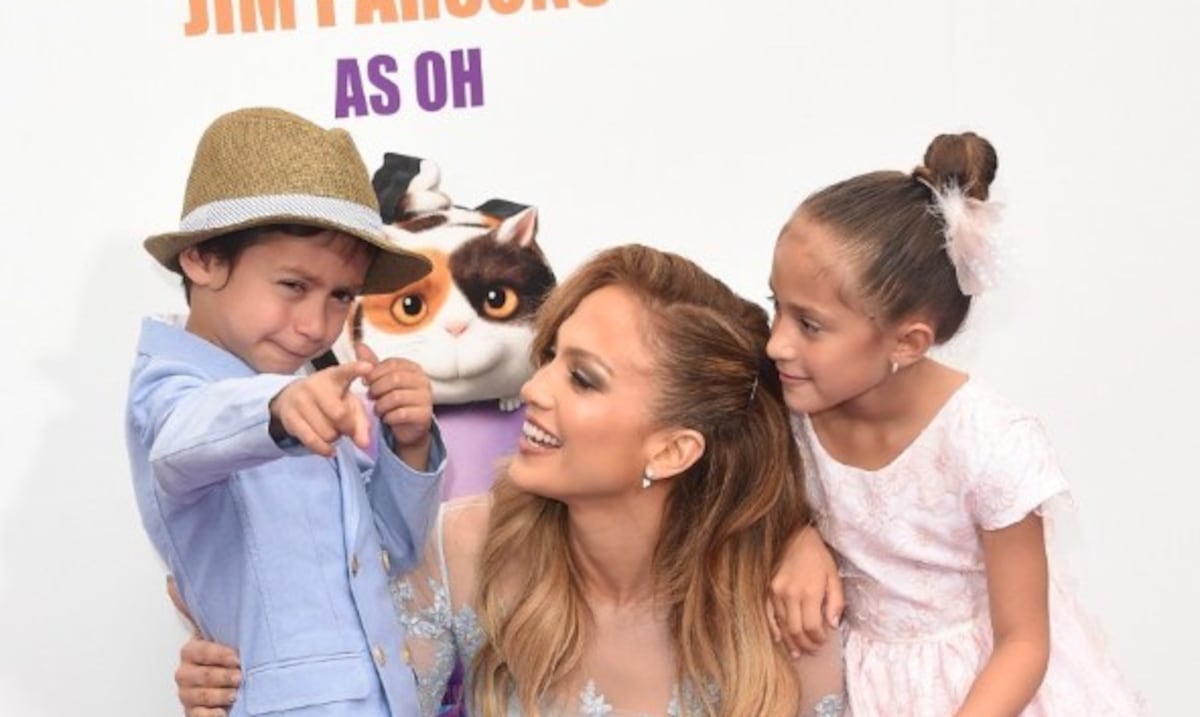 ¡Max y Emme cumplen 17! Jennifer López derrite corazones con emotivo video de sus gemelos