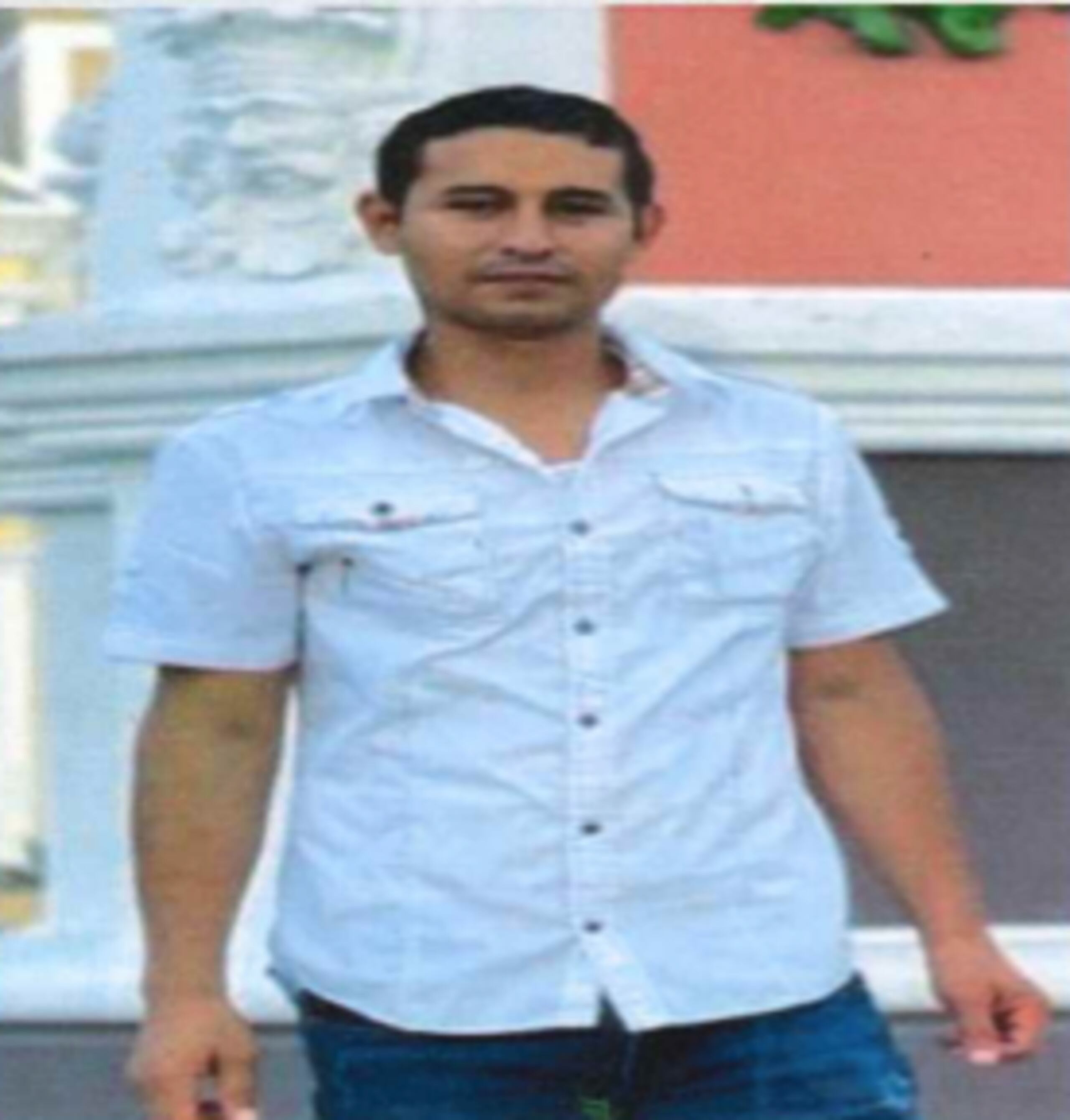 John James Bolaños Gómez no acostumbraba a ir solo a hacer las cotizaciones.