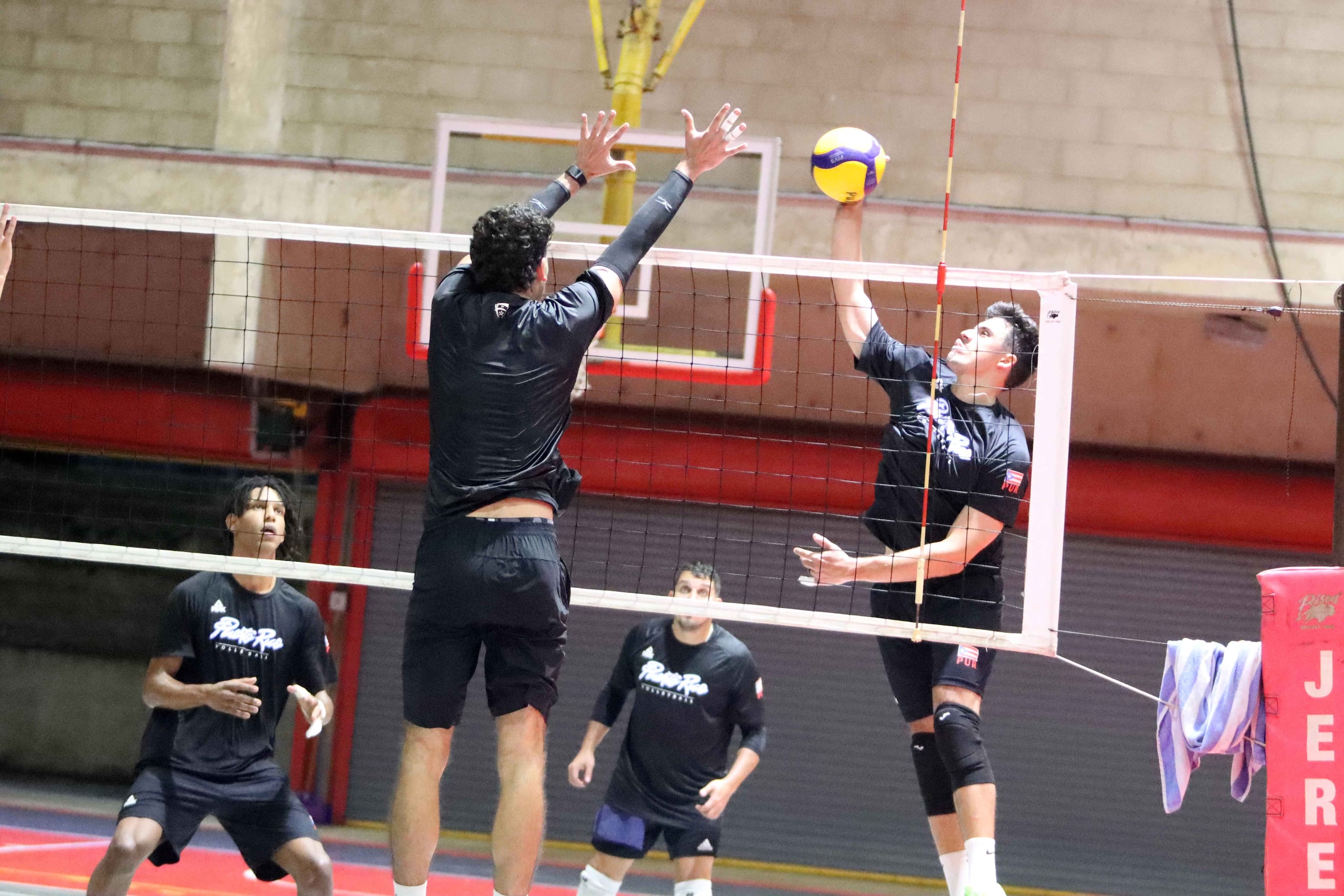Pelegrín Vargas, hijo, es nuevamente cabeza de la Selección Nacional de Voleibol masculino.
