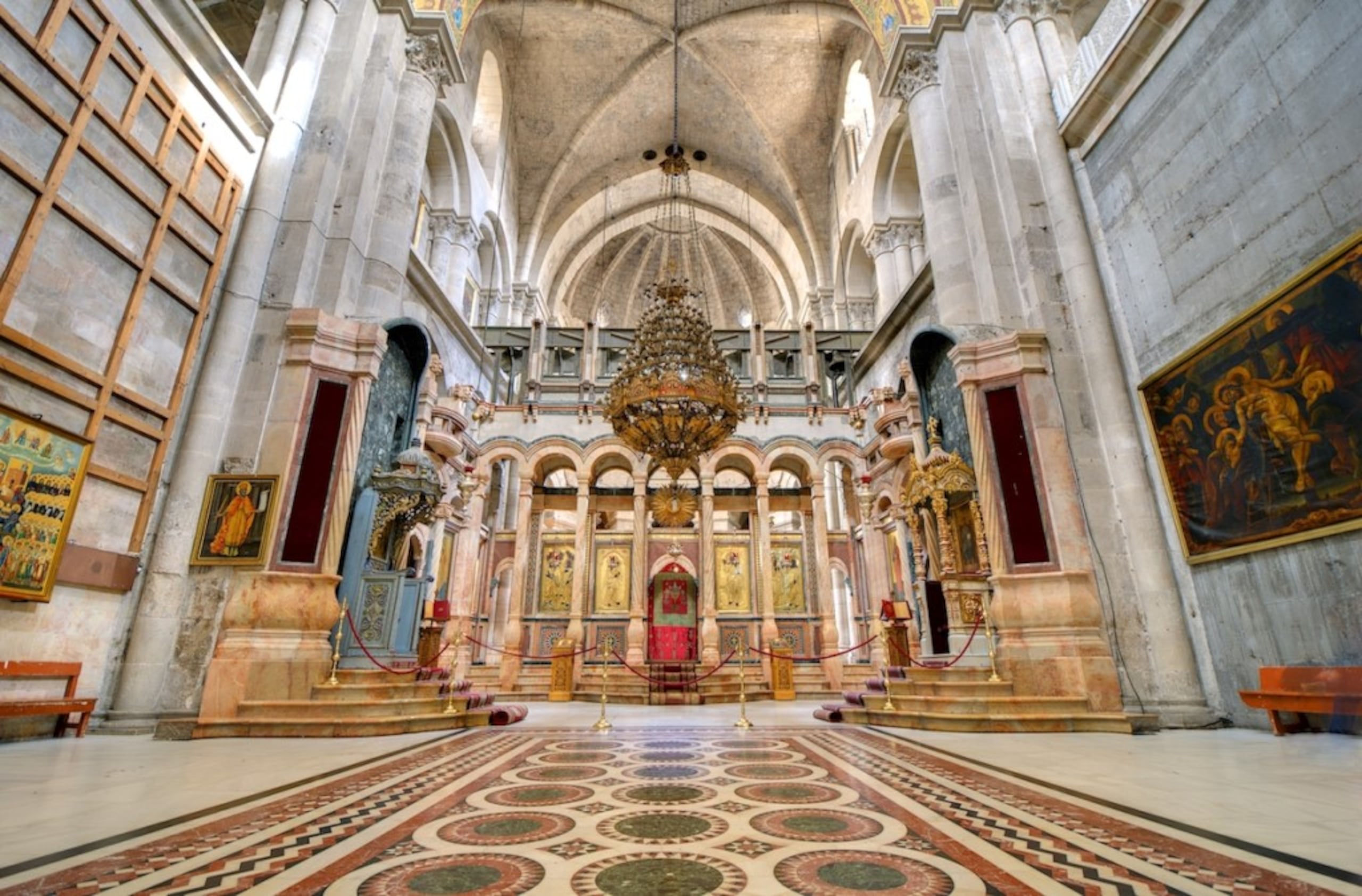 Iglesia del Santo Sepulcro, Patrimonio de la Humanidad de la UNESCO, en la sección cristiana de la Ciudad Vieja de Jerusalén.