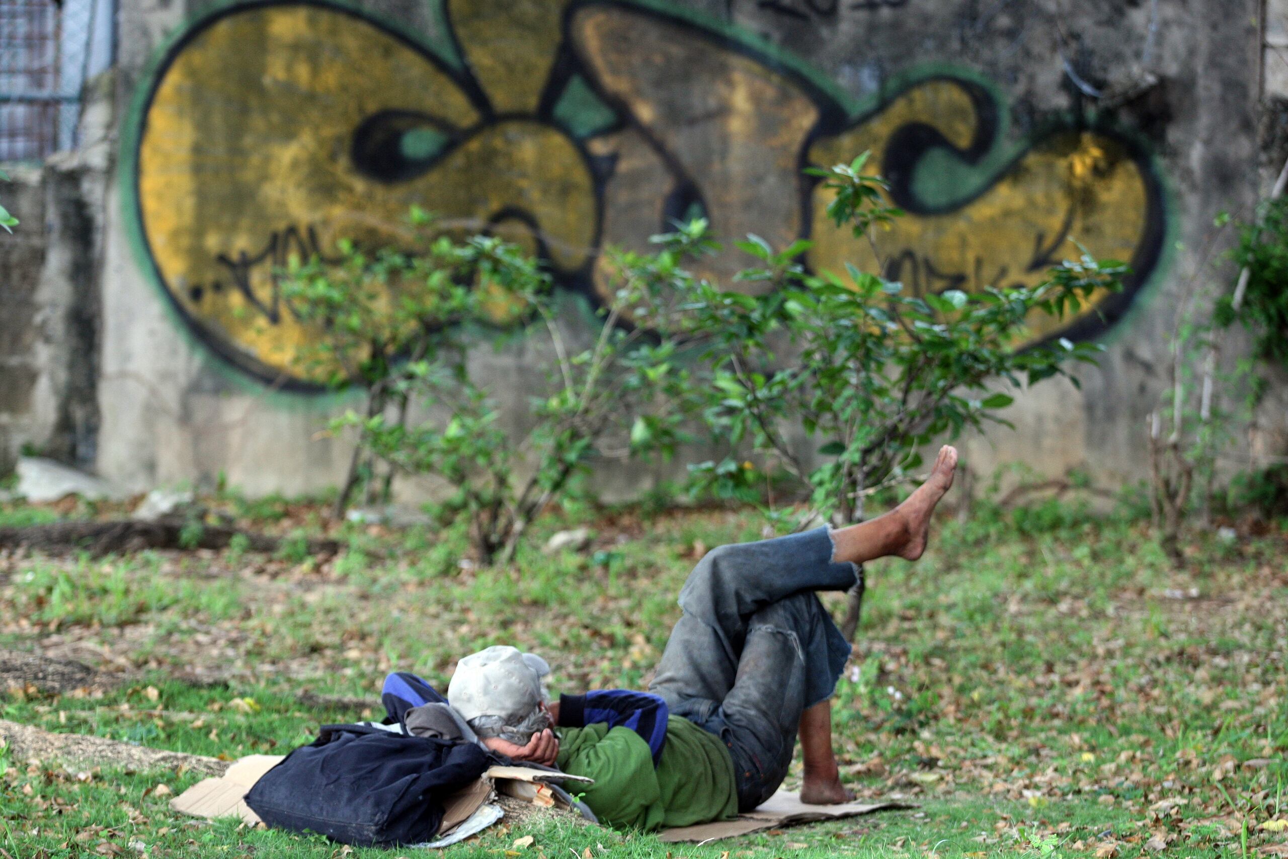 Los datos revelaron  que, aunque los hombres representan a la mayoría de las personas sin hogar, con un 73.4%, la cifra de mujeres viviendo en la calle aumentó de 24% a 26.4%.