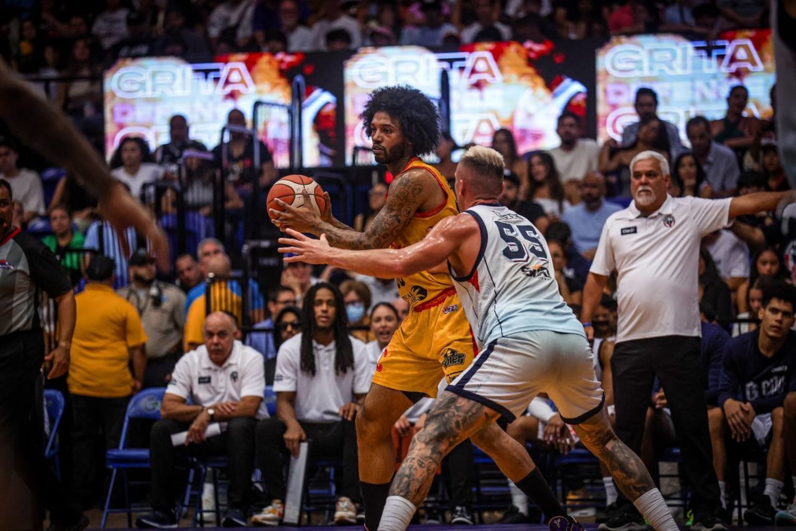 Mike Scott fue clave en el séptimo y decisivo juego ante los Mets de Guaynabo en la serie semifinal.