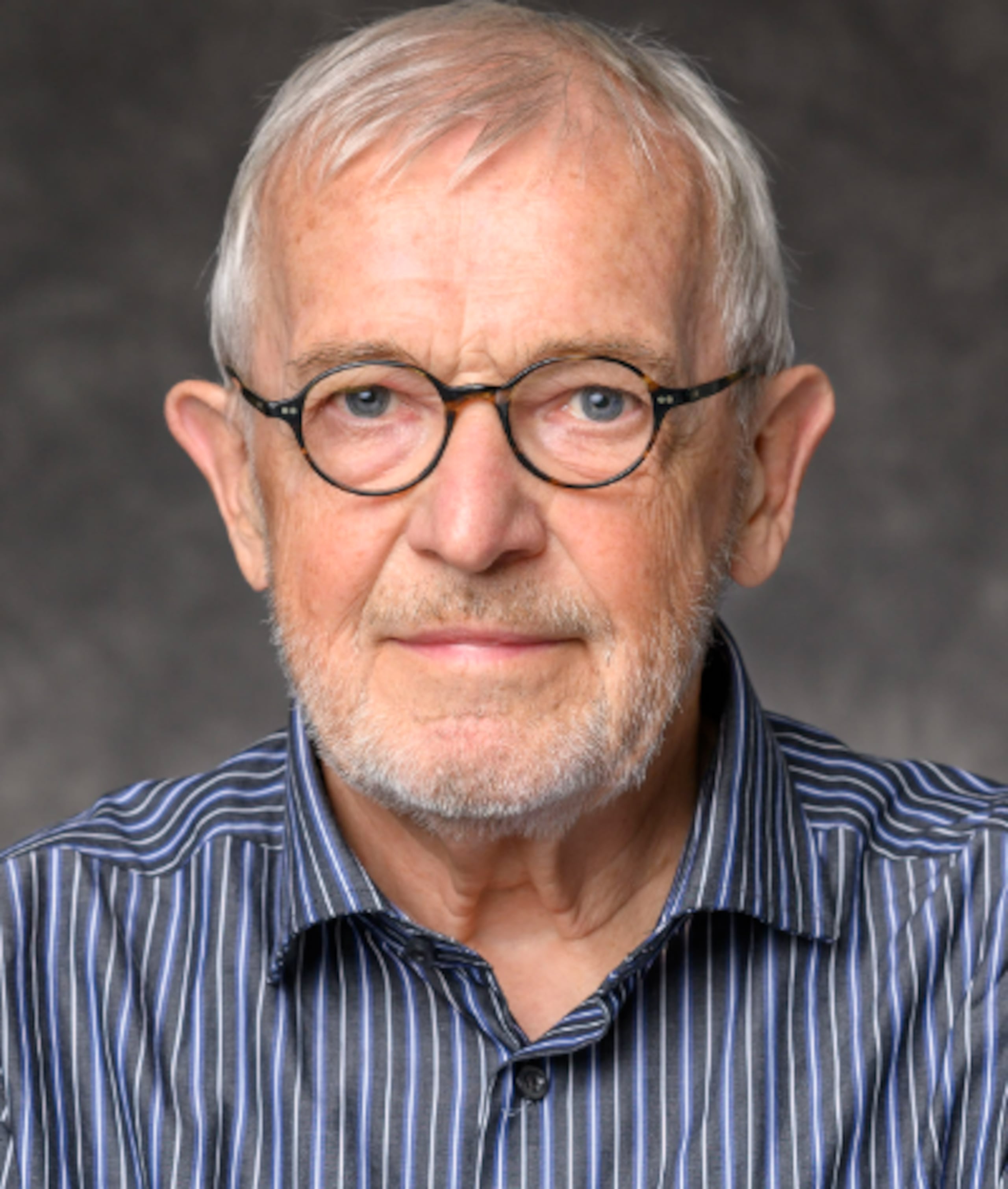 Francis Halzen, nacido en Bélgica, se dio cuenta de que el hielo del Polo Sur podía visualizar los neutrinos, descritos como "mensajeros del cosmos".