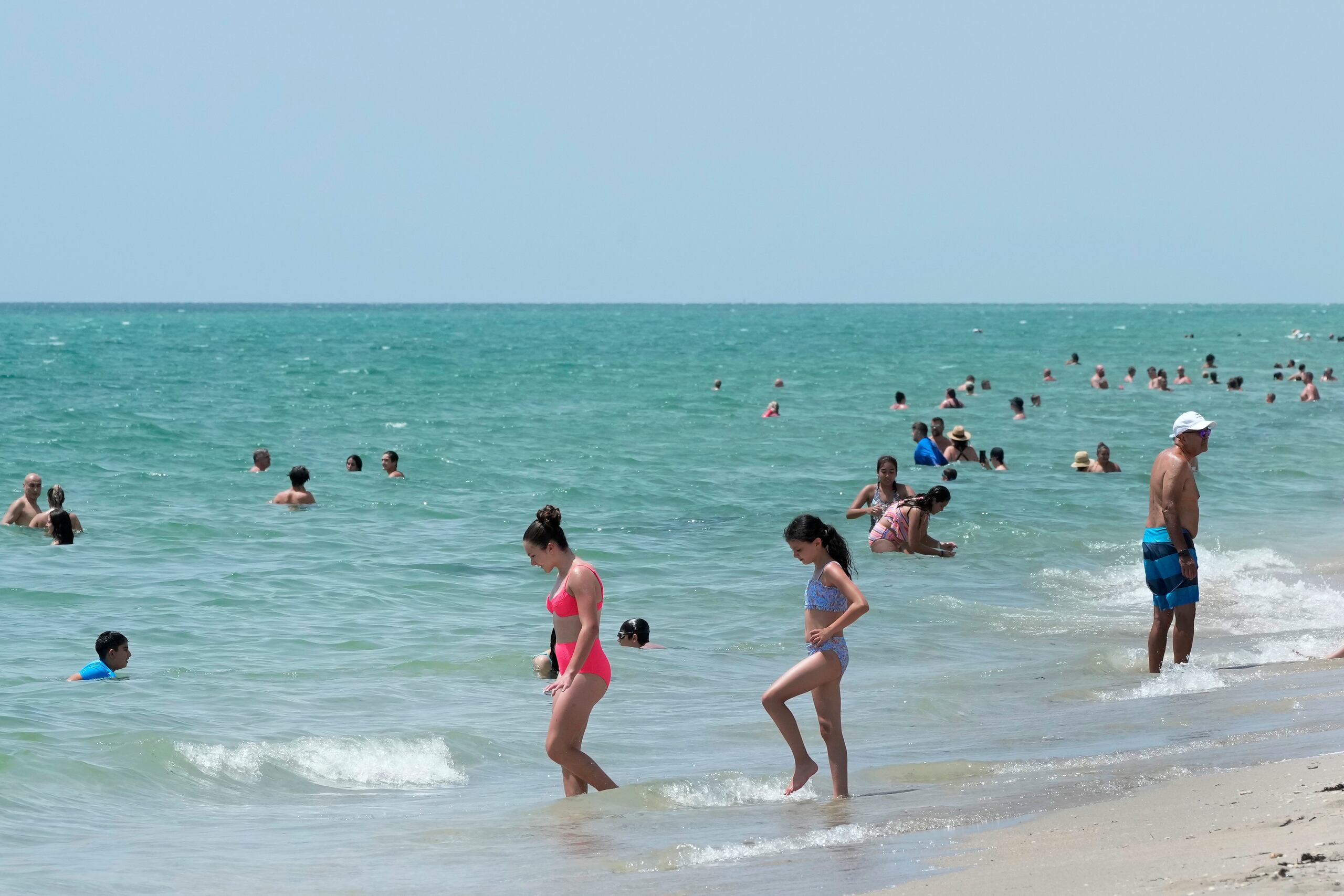 Aunque no se trata de destinos exóticos o ciudades cercanas a la playa y el mar, son lugares que cuentan con buenos servicios, opciones de entretenimiento y costos módicos.