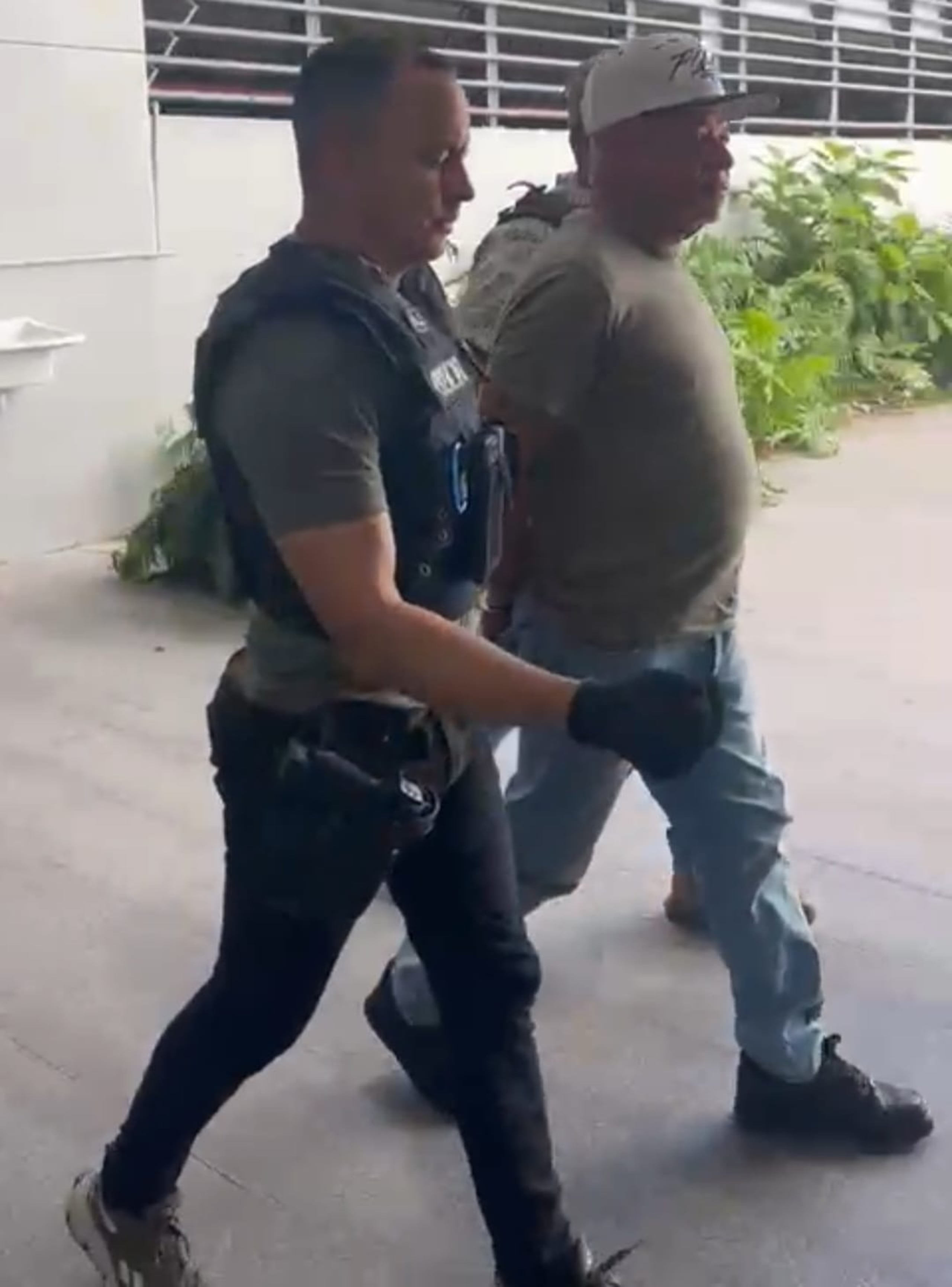 En la imagen el presunto líder de la organización que opera en el sector, identificado como Guillermo Martínez Martínez de 62 años, alias Guillén.