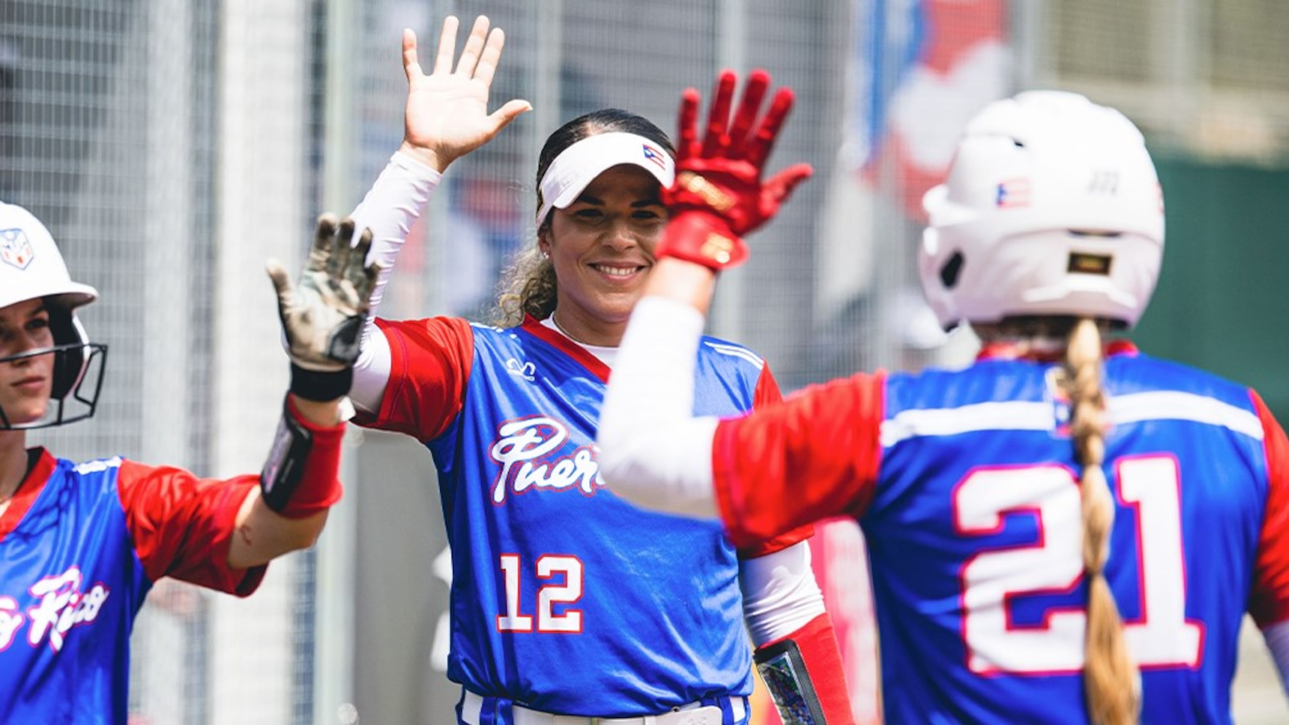 Karla Claudio (12) y la Selección Nacional tienen la admiración de la legendaria generación liderada por Ivelisse Echevarría.