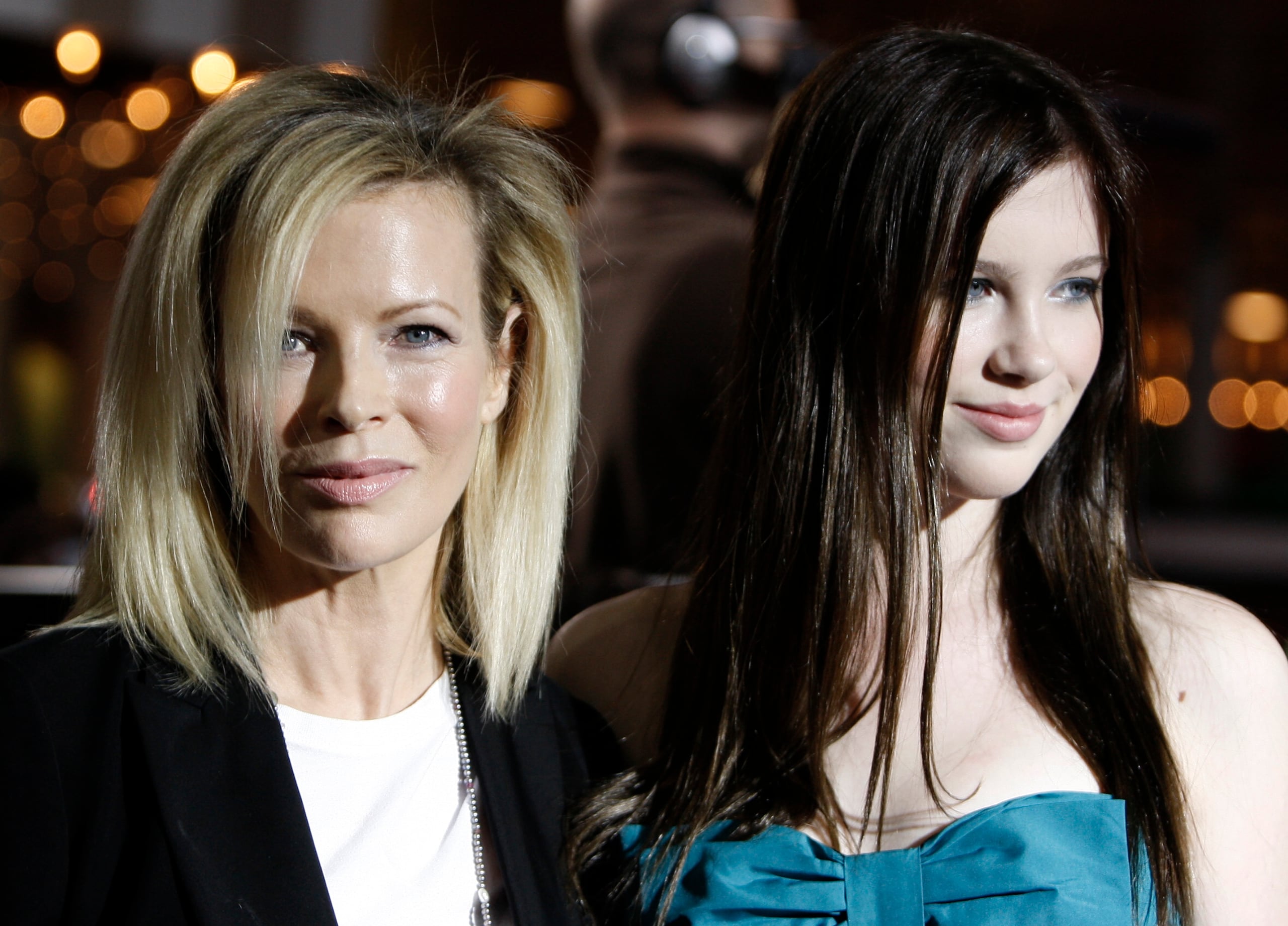 Kim Basinger y su hija Ireland Baldwin.