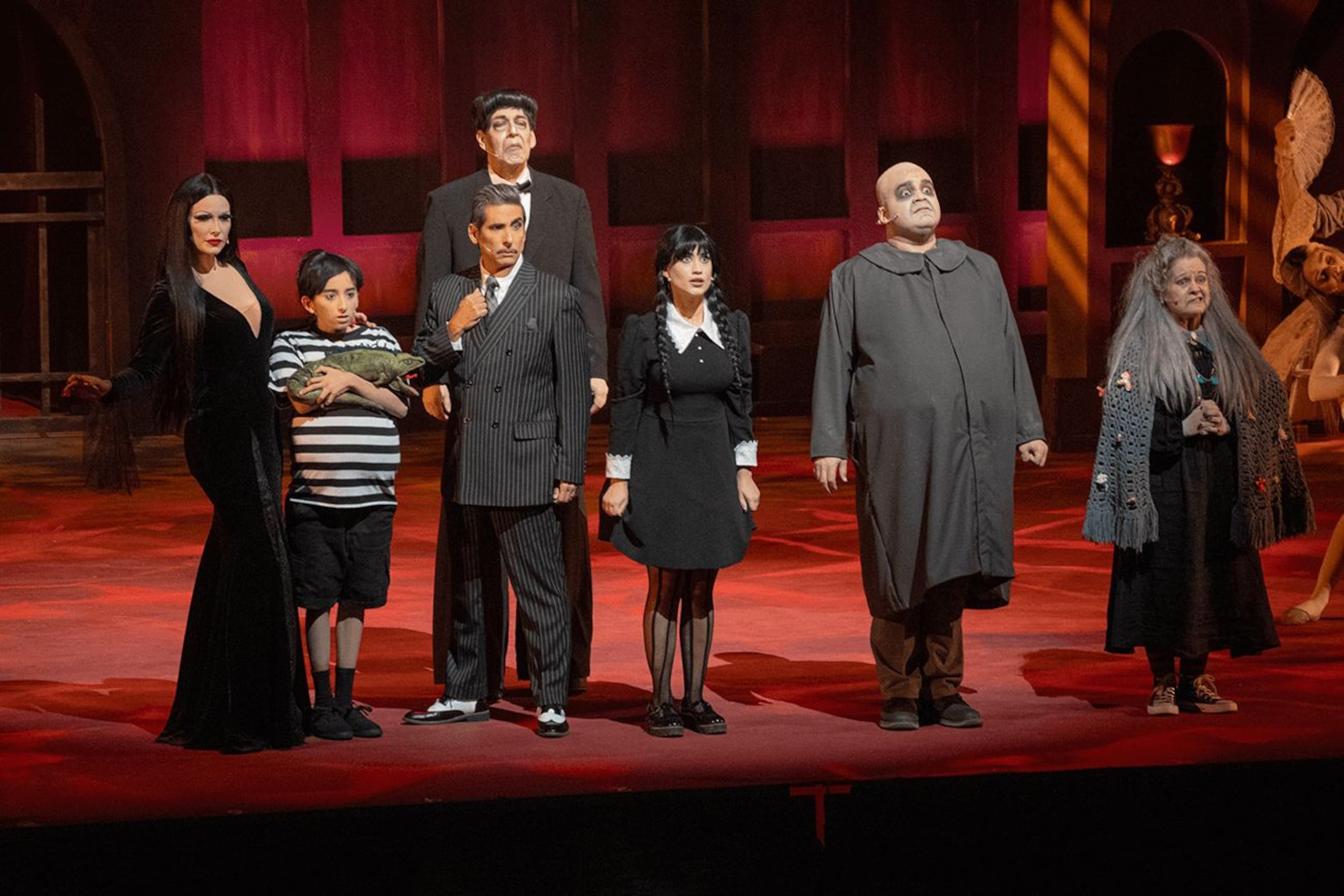 El show culminó una ovación de pie.