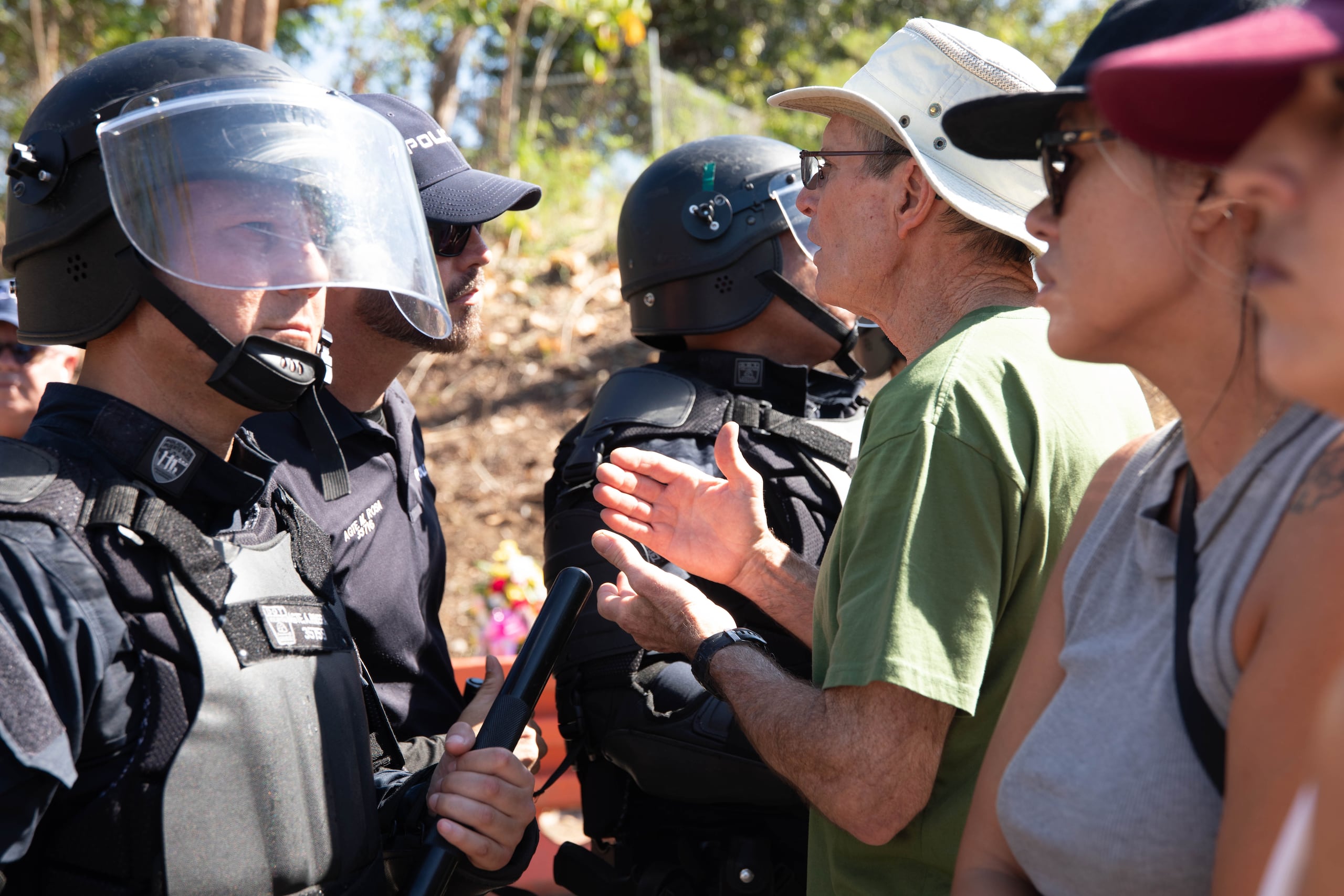 Las manifestaciones se han centrado en la carretera PR-413, camino al Faro, donde se suponía que se removieran varios árboles.