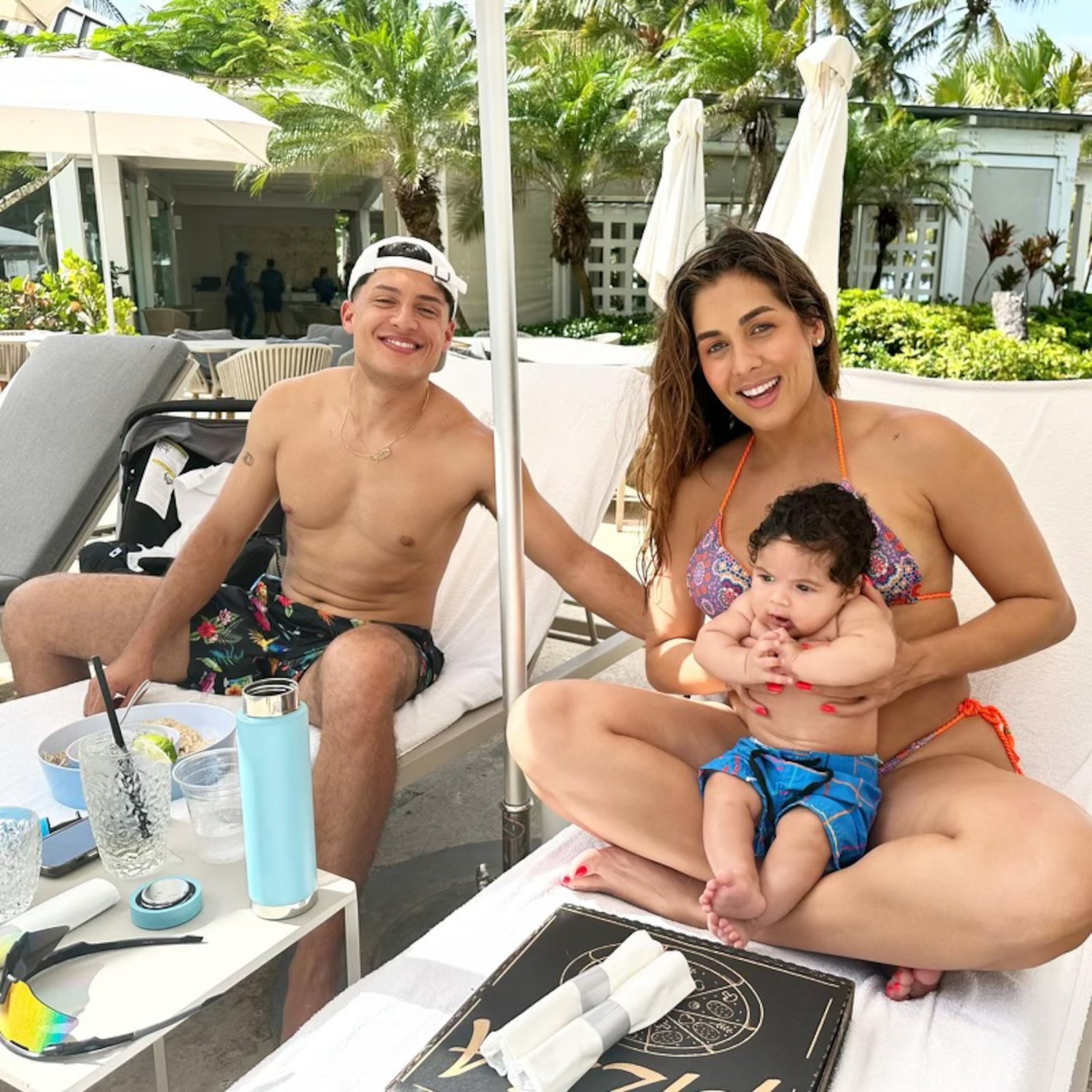 Chanty Vargas junto con el pequeño Milo, fruto de su relación con Moisés.