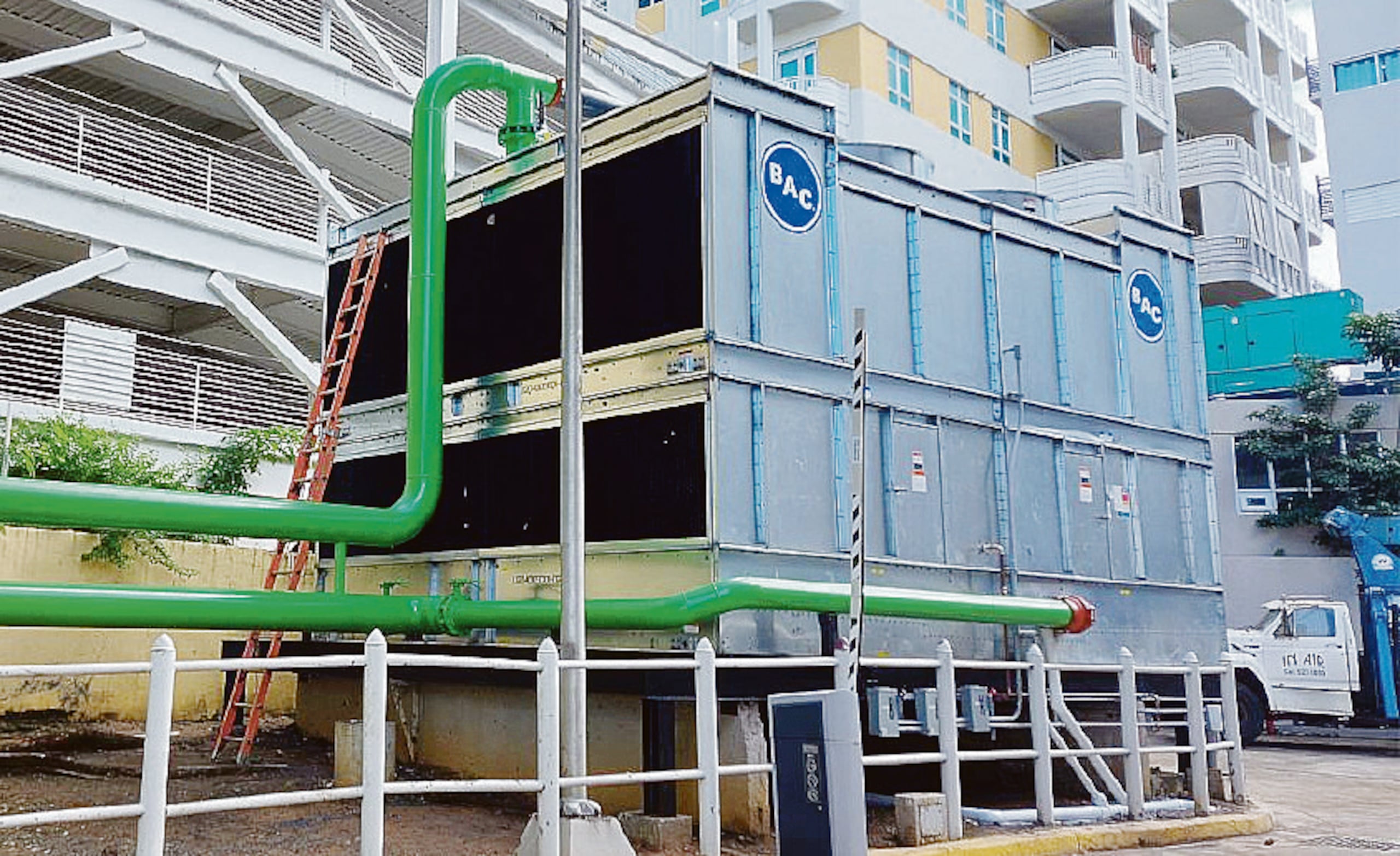 Se espera que las nuevas torres de enfriamiento generen un ahorro en agua de alrededor de un 60 %.