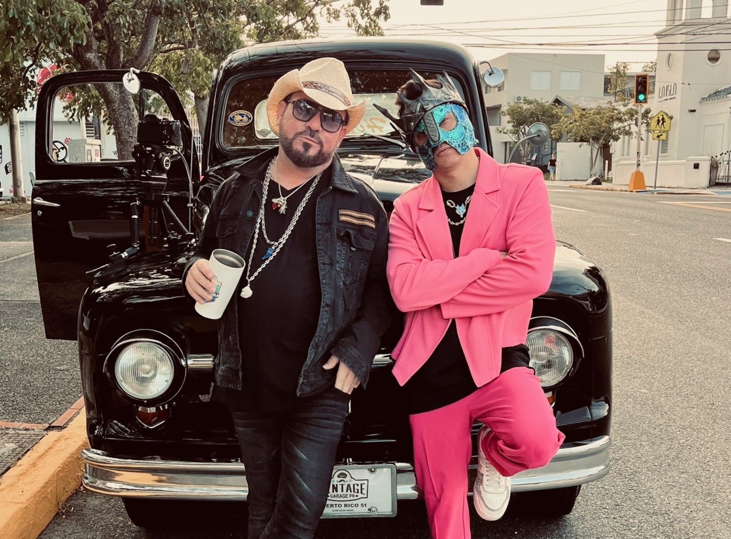 El tema nació de la necesidad de expresar el deseo de mantener viva una relación.