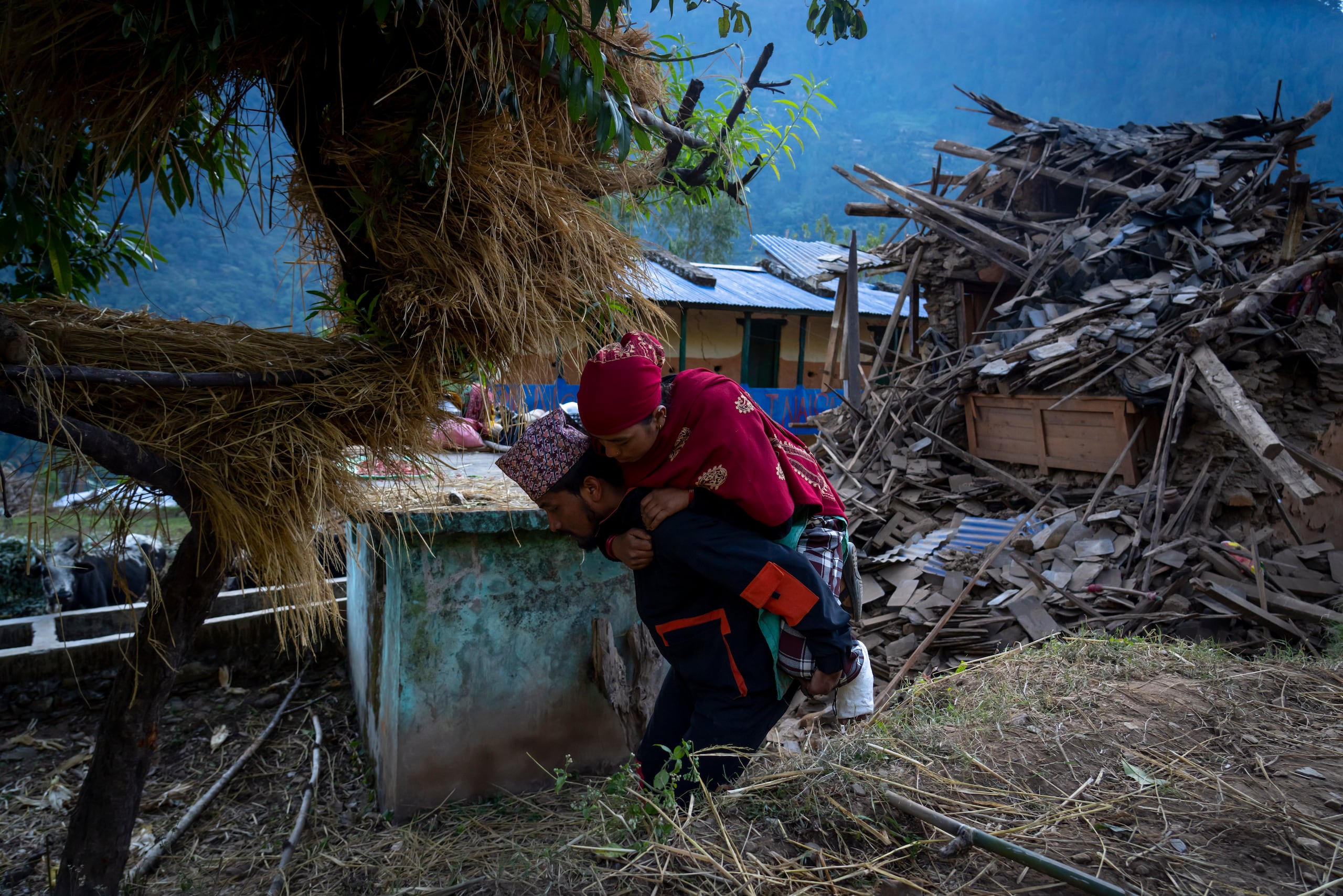 El terremoto mató a 157 personas y dejó a miles sin vivienda.