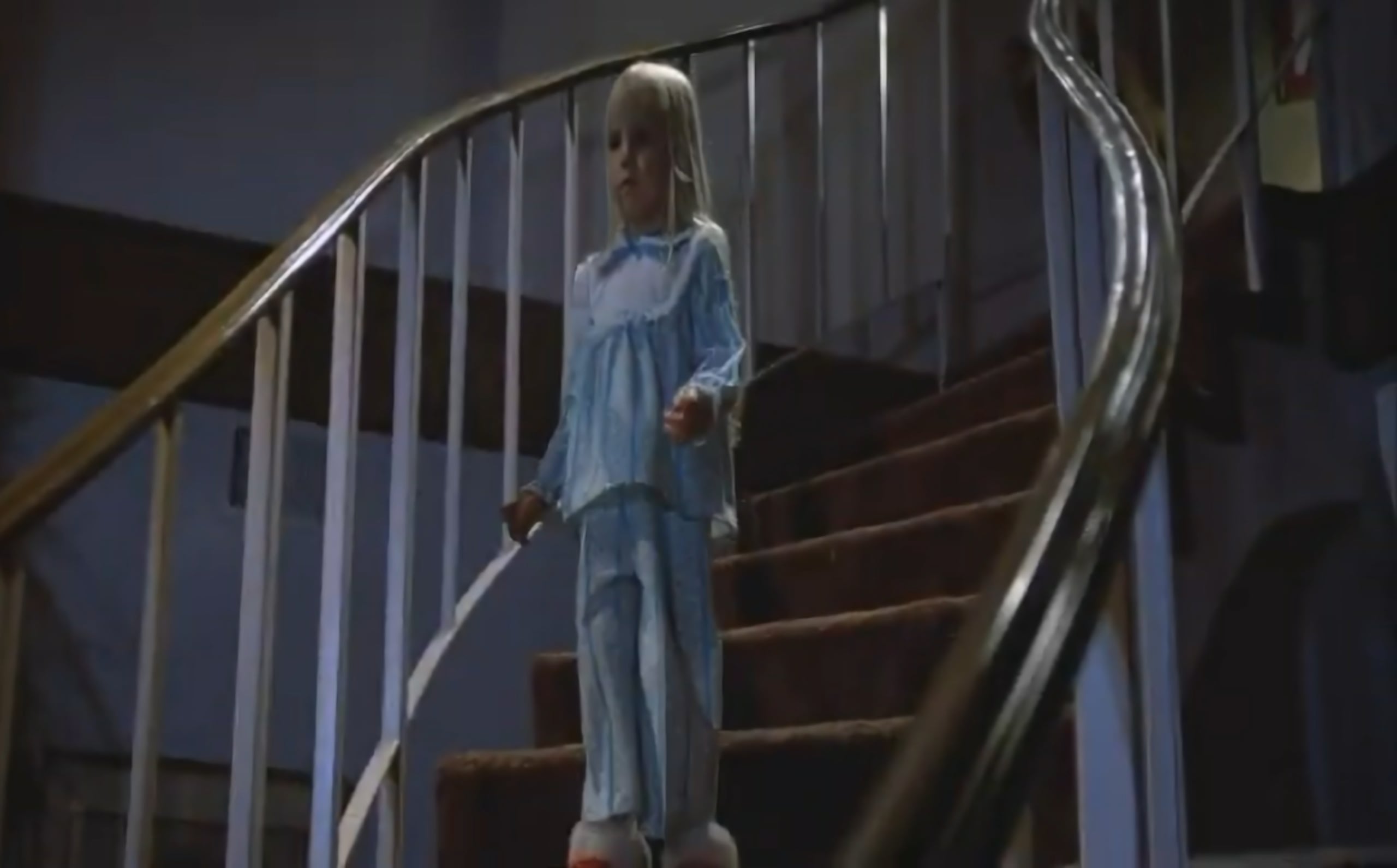 Poltergeist III se estrenó póstumamente en junio de 1988, cuatro meses después de la muerte de Heather O’Rourke.