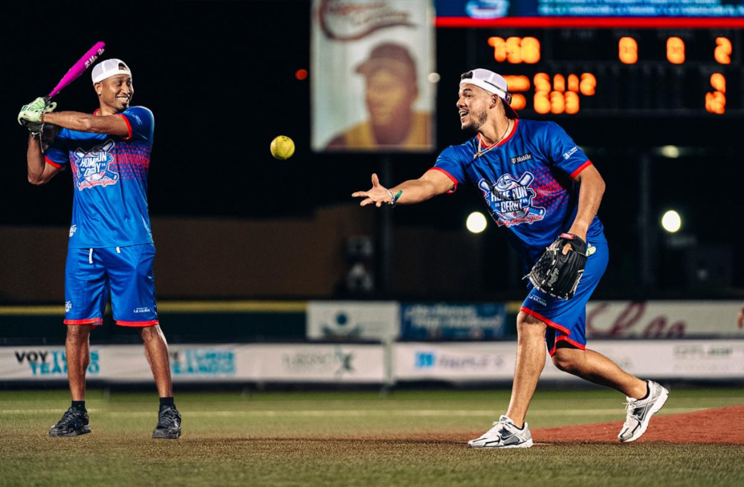 Los lanzadores Edwin "Sugar" Díaz y José Berríos.