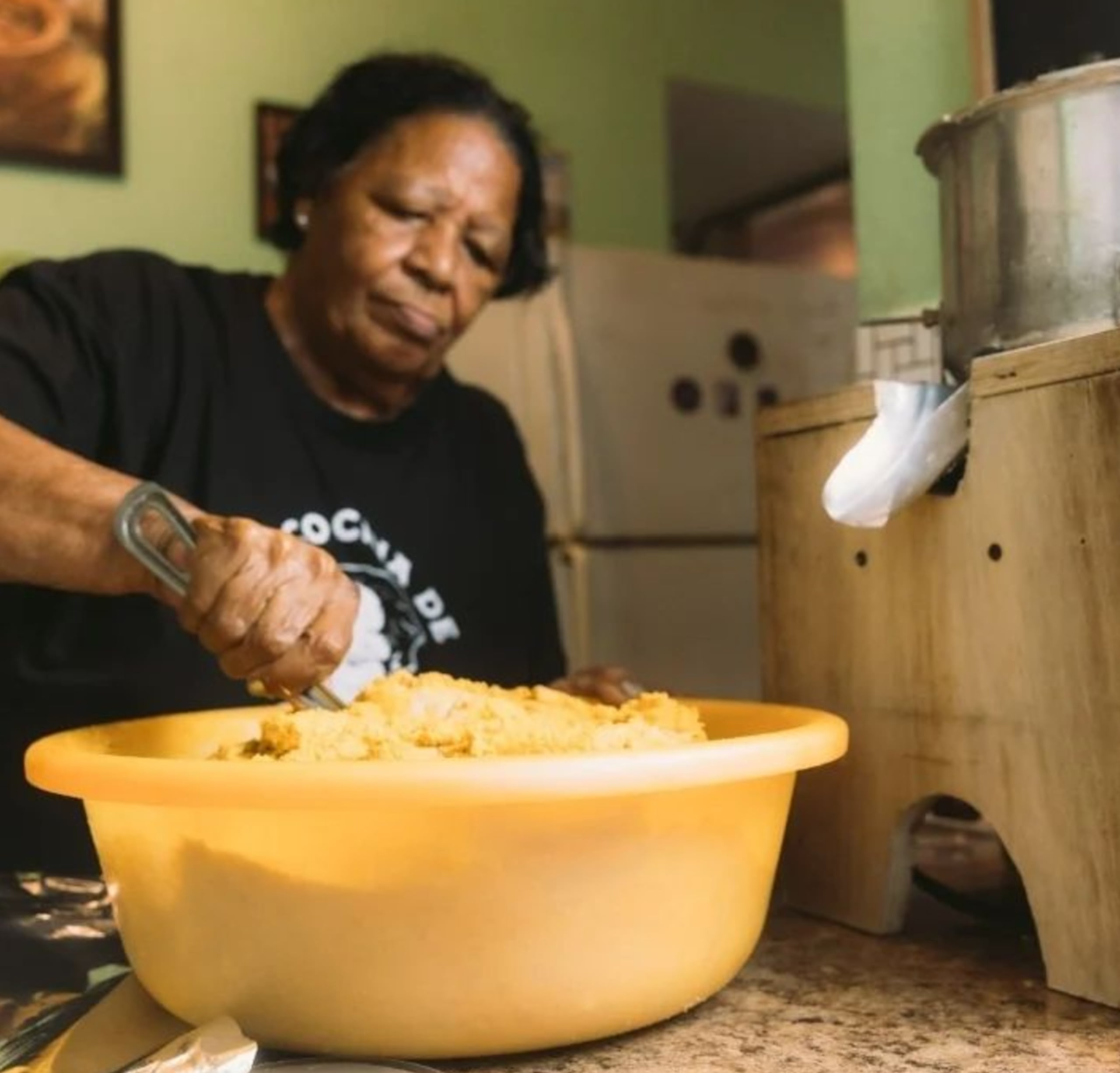 La Cocina de Mamu es un negocio que intenta despegar desde el 2020, pero todavía espera por la licencia del Departamento de Salud para entonces solicitar el permiso único.