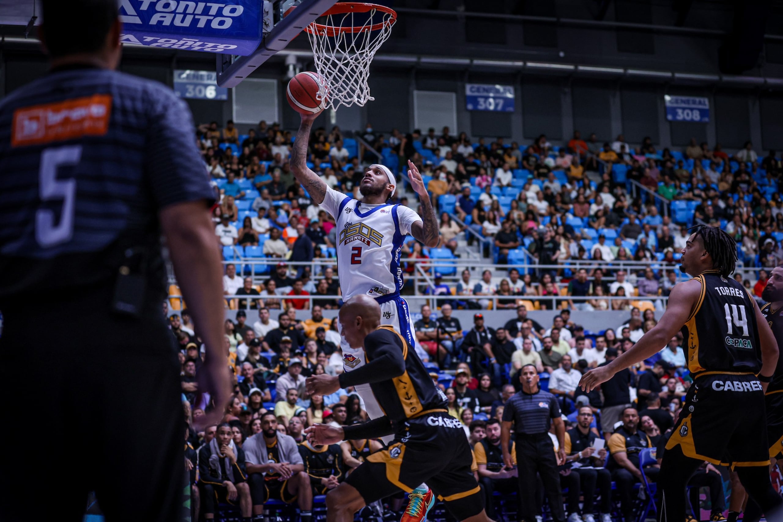 Alex Morales fue el héroe de los Osos para obligar un séptimo juego contra los Capitanes.