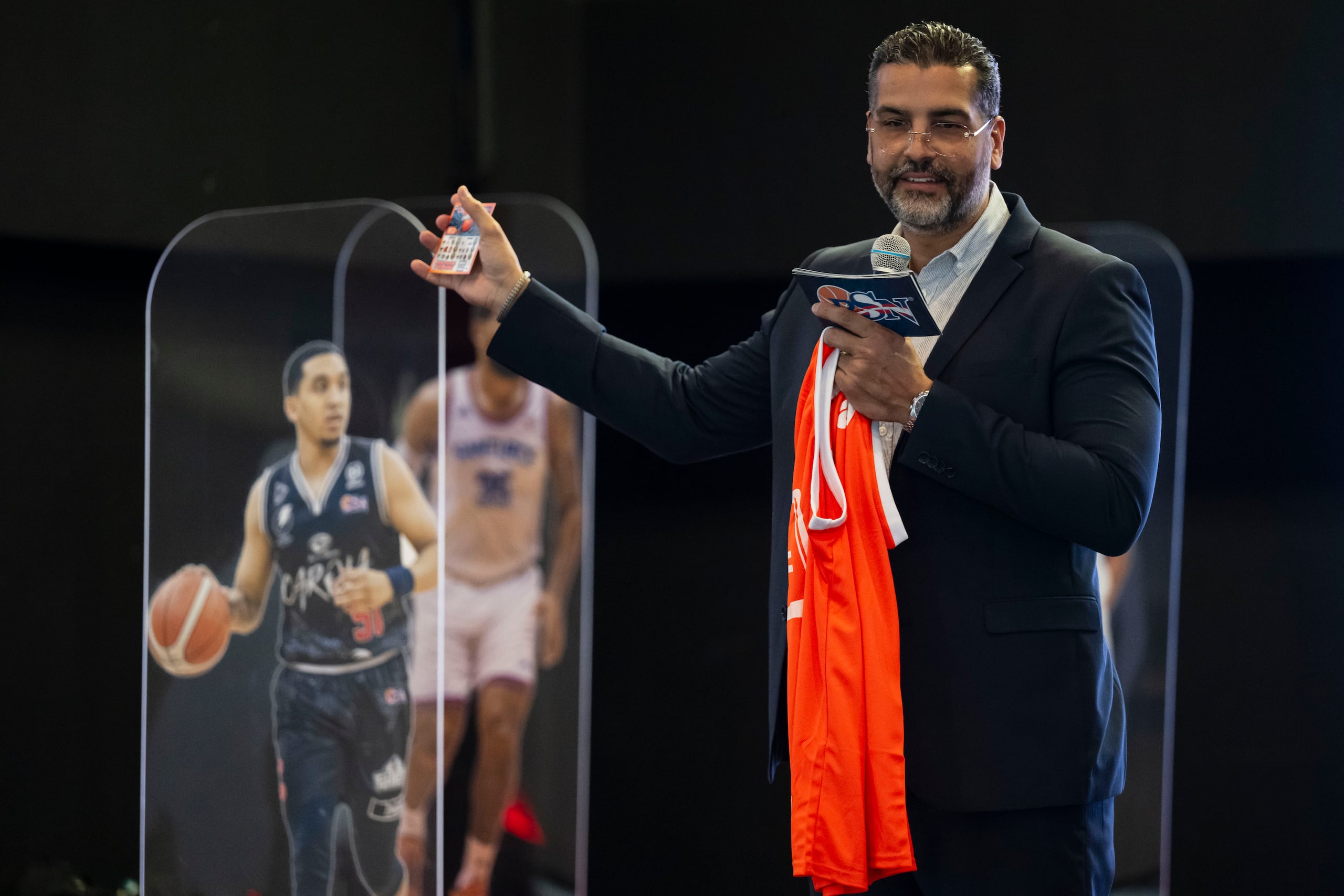 El presidente del BSN, Ricardo Dalmau, durante la presentación del torneo 2024 en Vivo Beach Club, en Carolian.