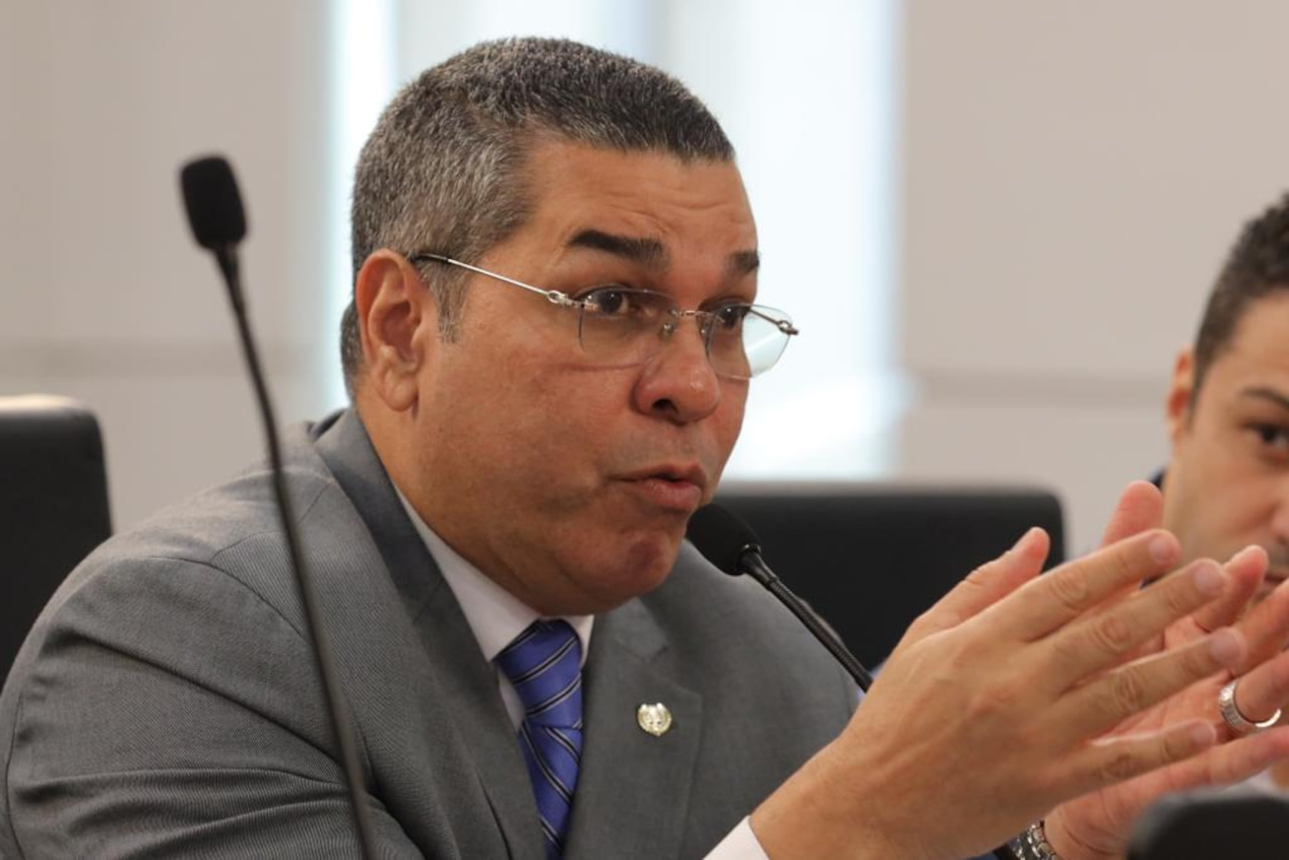 Josué Colón reclamó que la deuda de la corporación pública se redujo de forma sustancial.