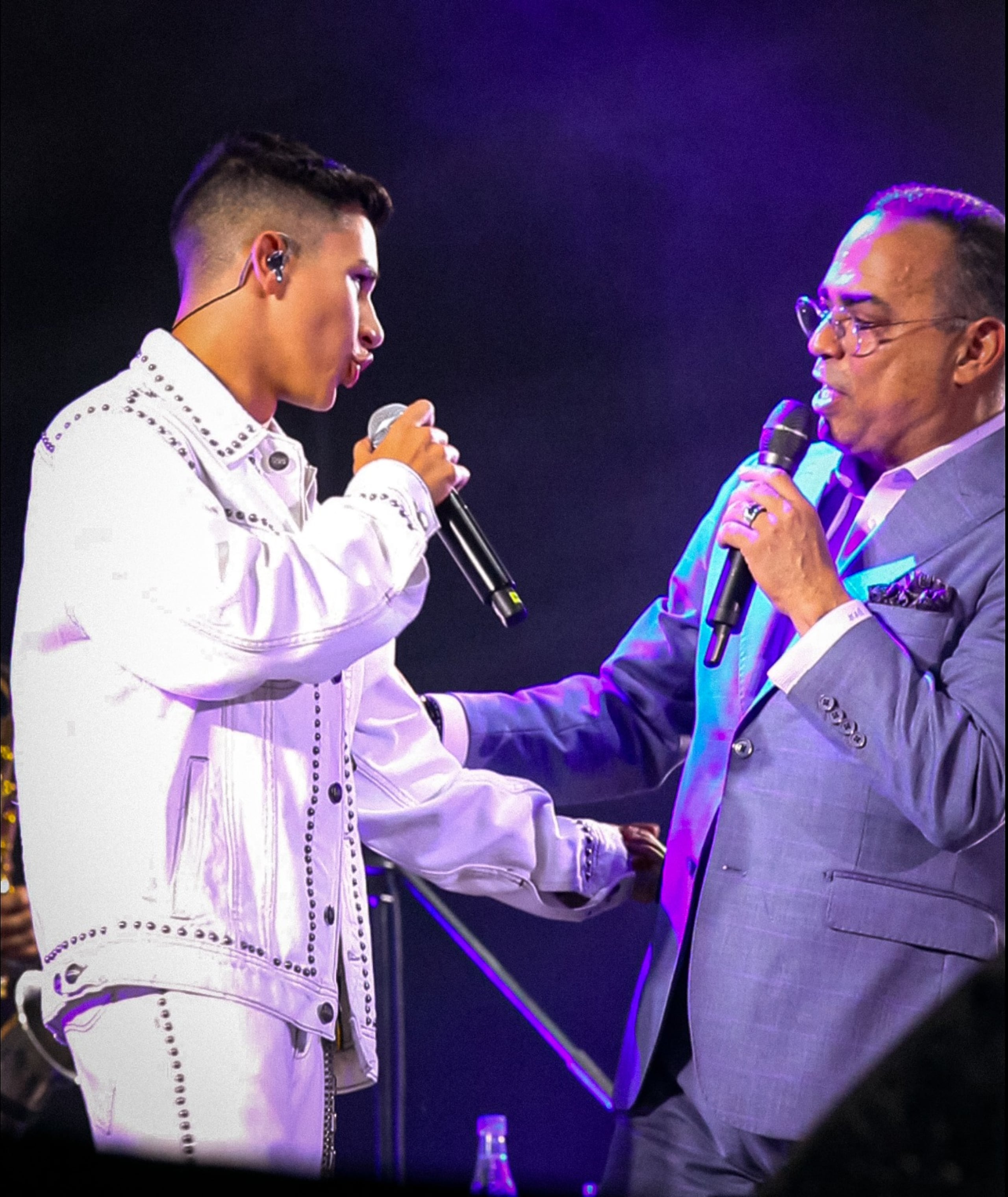 Se presentó junto al Caballero de la Salsa en Cali y Medellín.