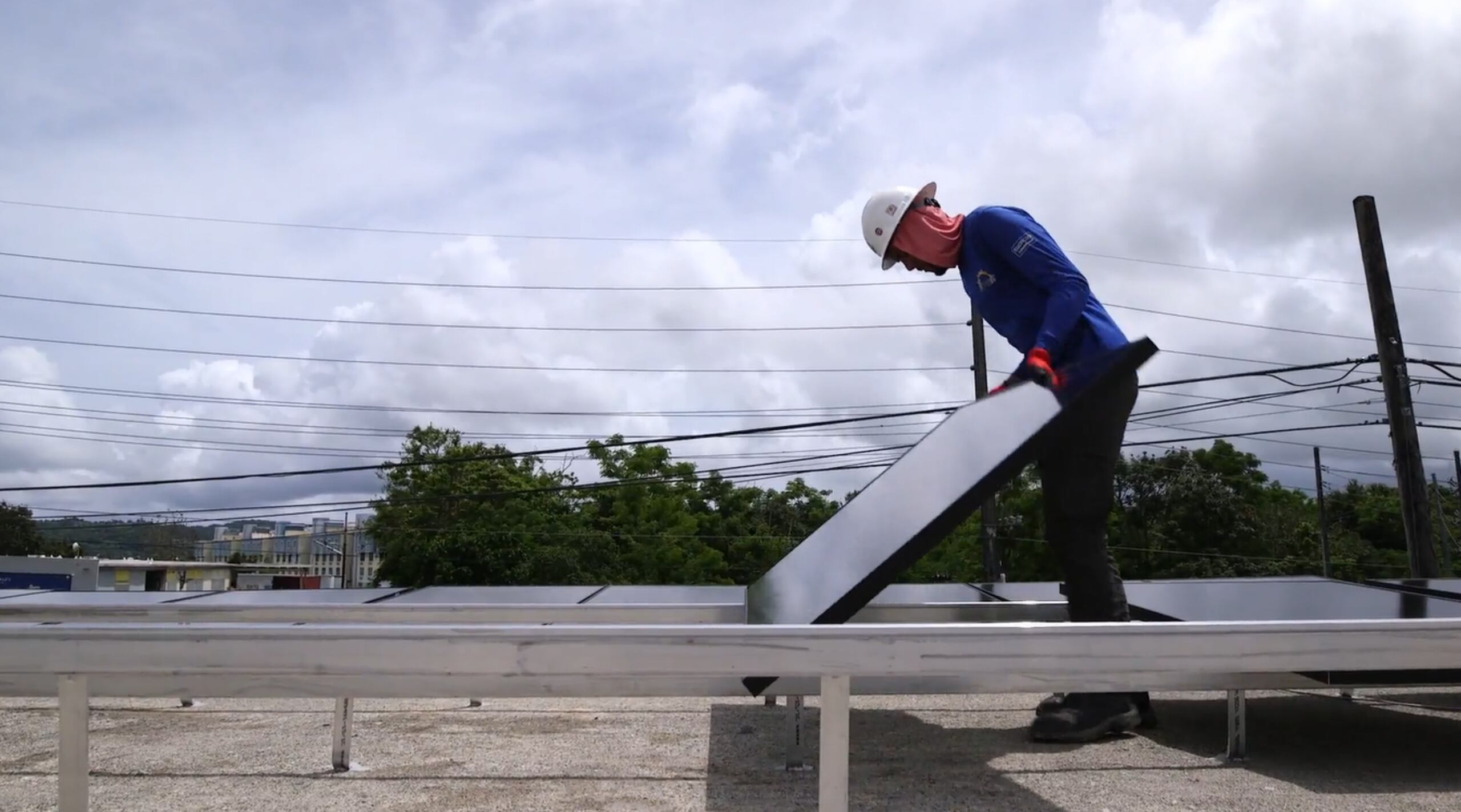 La empresa cuenta con cursos de capacitación para consultores e instaladores.