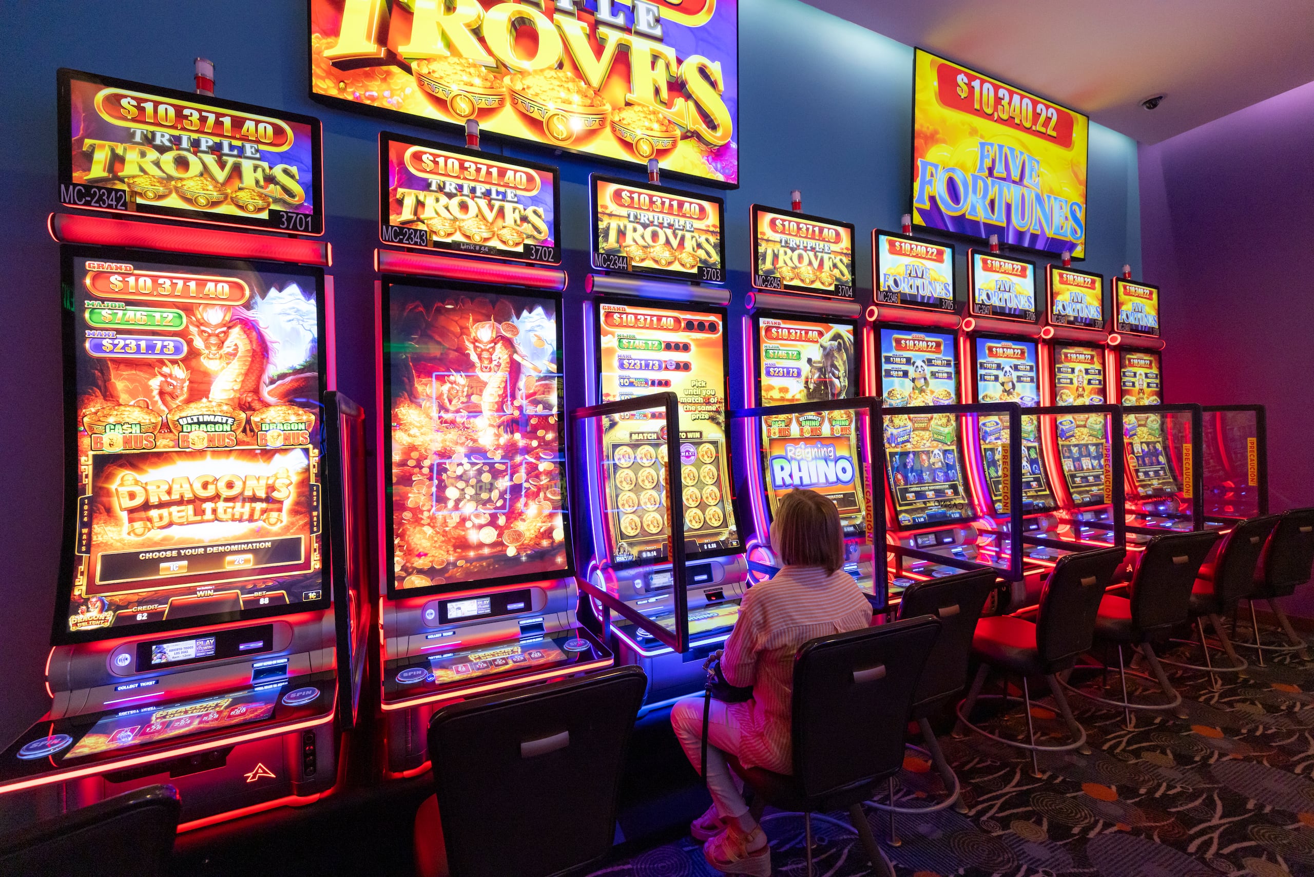 El casino recibe clientes de pueblos cercanos como Vega Baja, Ciales, Morovis, Hatillo, Arecibo y Barceloneta, entre otros.