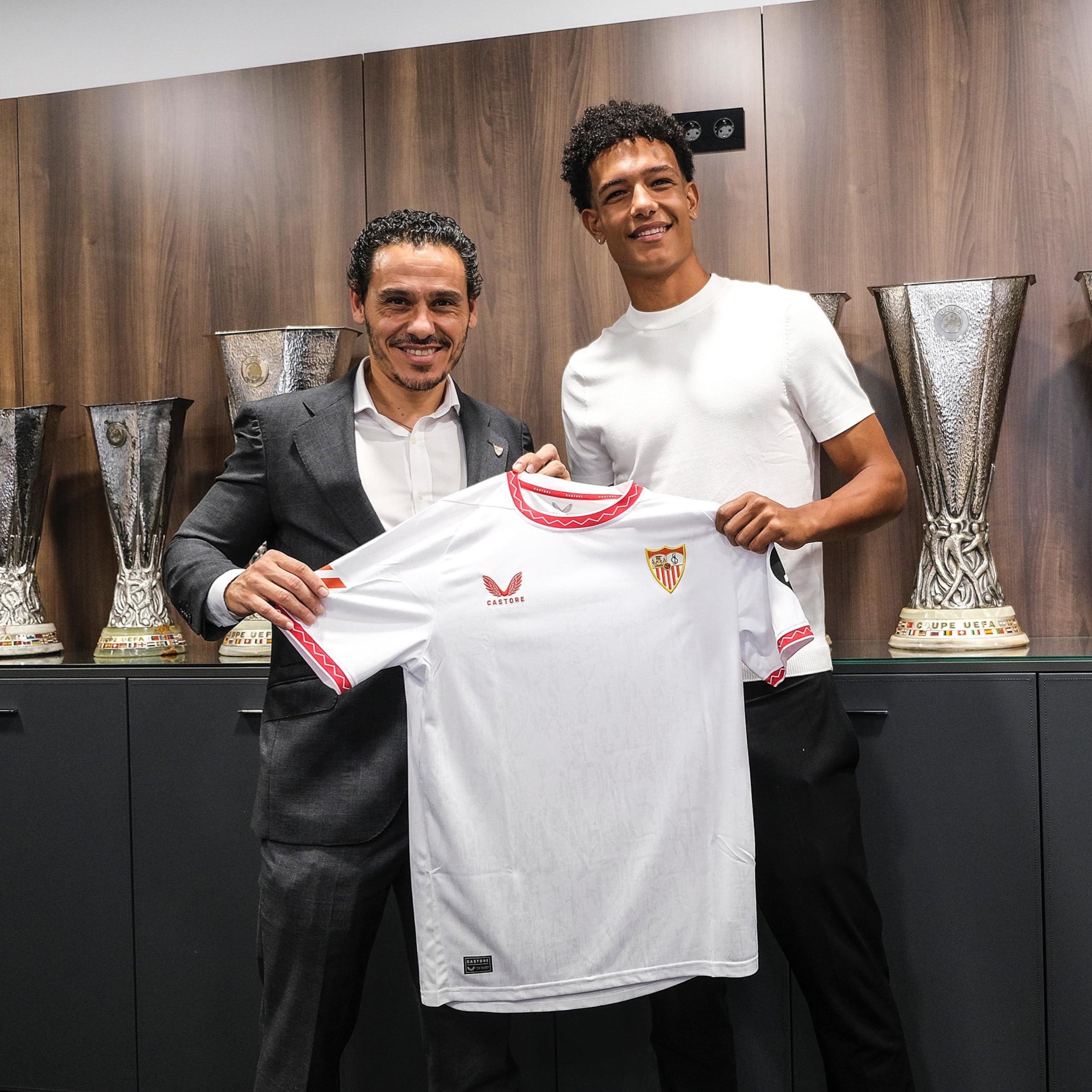 Leandro Antonetti pactó por tres temporadas con el Sevilla FC.