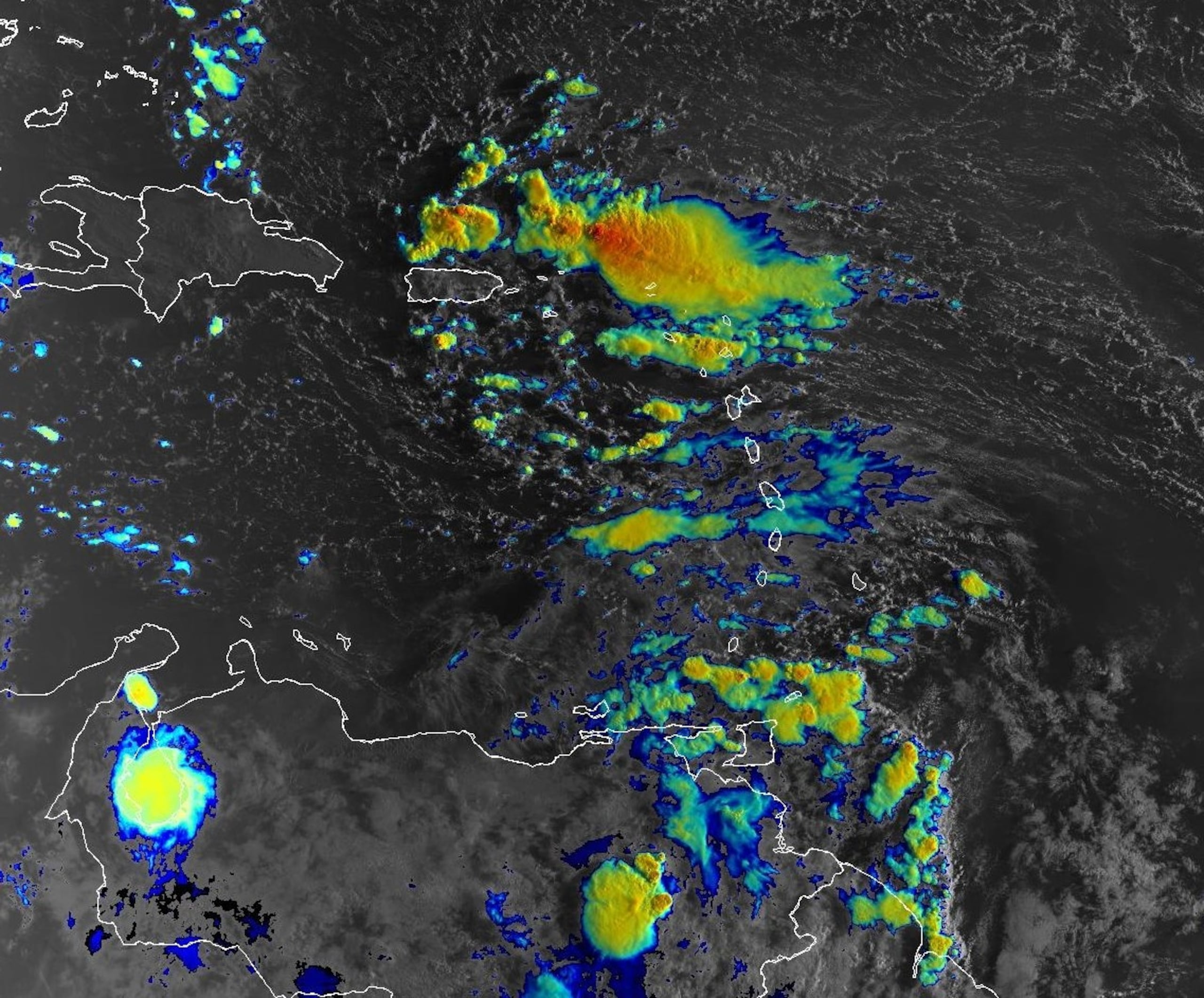 Imagen de satélite de la onda tropical cuyos aguaceros se espera que afecten a la región hoy.