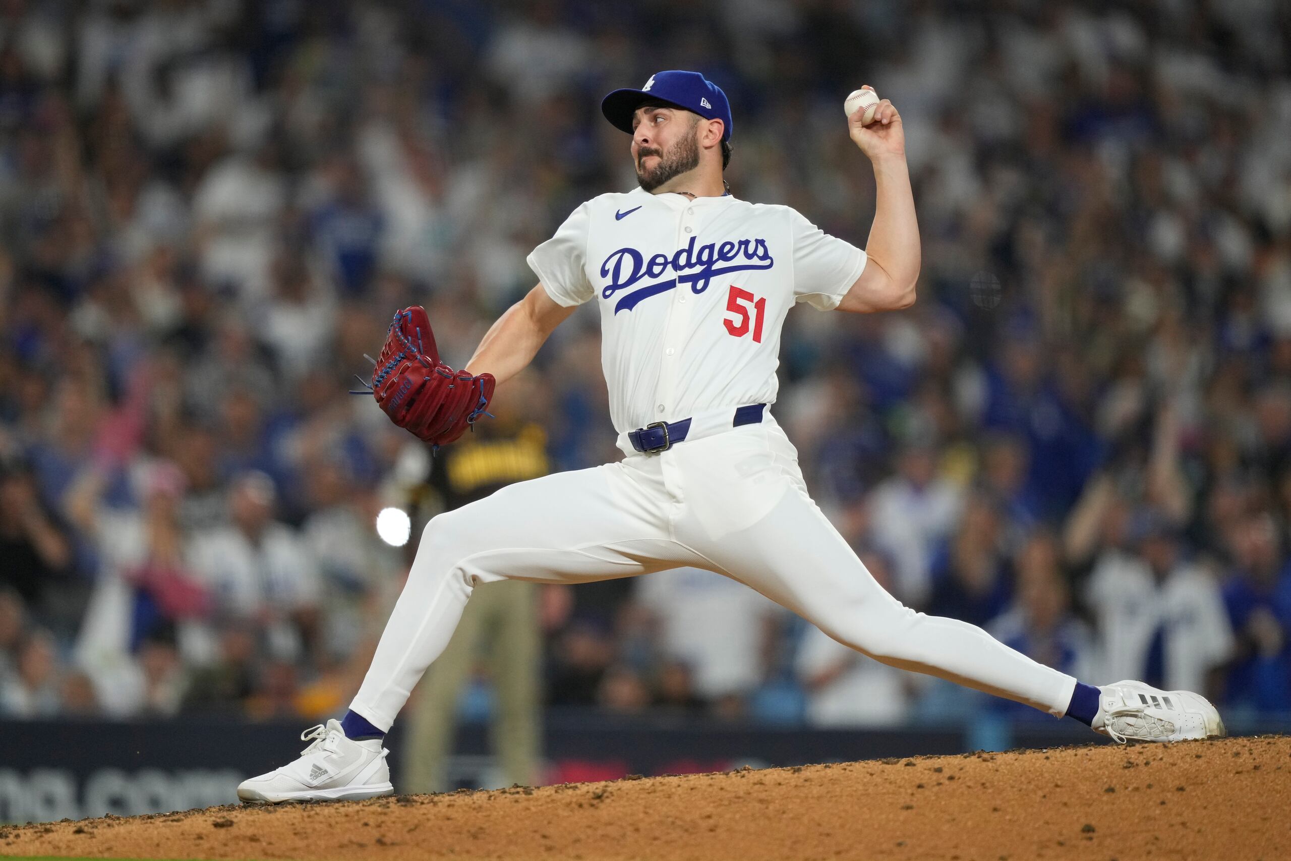 El relevista de los Dodgers de Los Ángeles Alex Vesia.